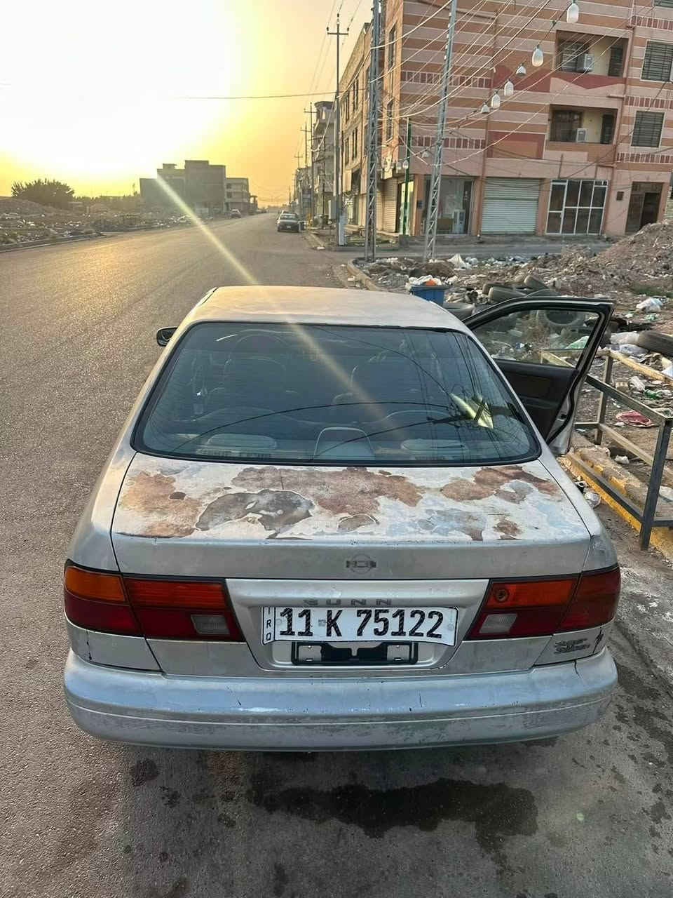 نيسان سني مديل 1995 ب اسمي وتحويل ثاني يوم سنويه لل31
كير ومحرك خير من الله 
كلج جديد صدر جديد 
دوشمة ارضية وكشنات جديد 
باتري جديد مشط وبور جديد 
تريد تاخذها تسقيط تريد تجنيها بكيفك 
السعر 20 وبيها مجال بسيط 
***********
