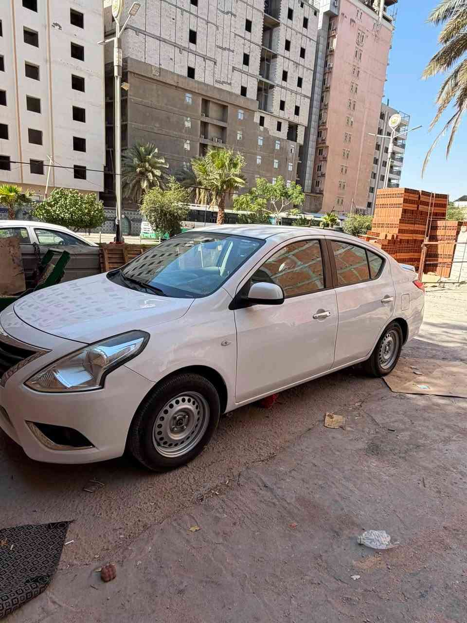 سلام عليكم سياره نيسان صني موديل 2021 الرقم أربيل بسمي للبيع السياره بيه ربع جاملغ خلفي اليمنه وربع جاملغ الخلفي اليسرى صبغ والباب الخلفي اليمنه بارد قليل السياره كامله ونضيفه من ناحيه مكينه كير صدر تخم تاير تبريد كله جاهز ماشيه 164 وأي نقص ما بيه السعر 95 ورقه المكان كربلاء شارع الروضتين الاتصال ***********
