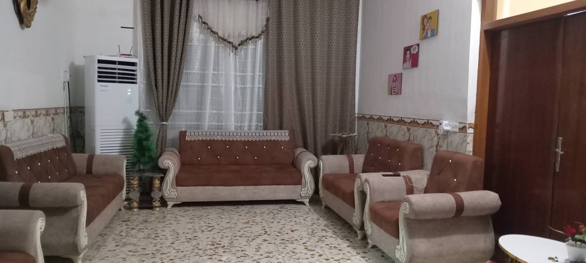 السلام عليكم.. للبيع دار سكن طابو زراعي مساحه 315م غرفتين نوم استقبال صاله مطبخ وهول بناء طابوگ سقف عكاده حي الامير قرب ملعب هشام طريق قرية عطا الله معامله تطويب كامله للاستفسار الاتصال ع الرقم ***********
