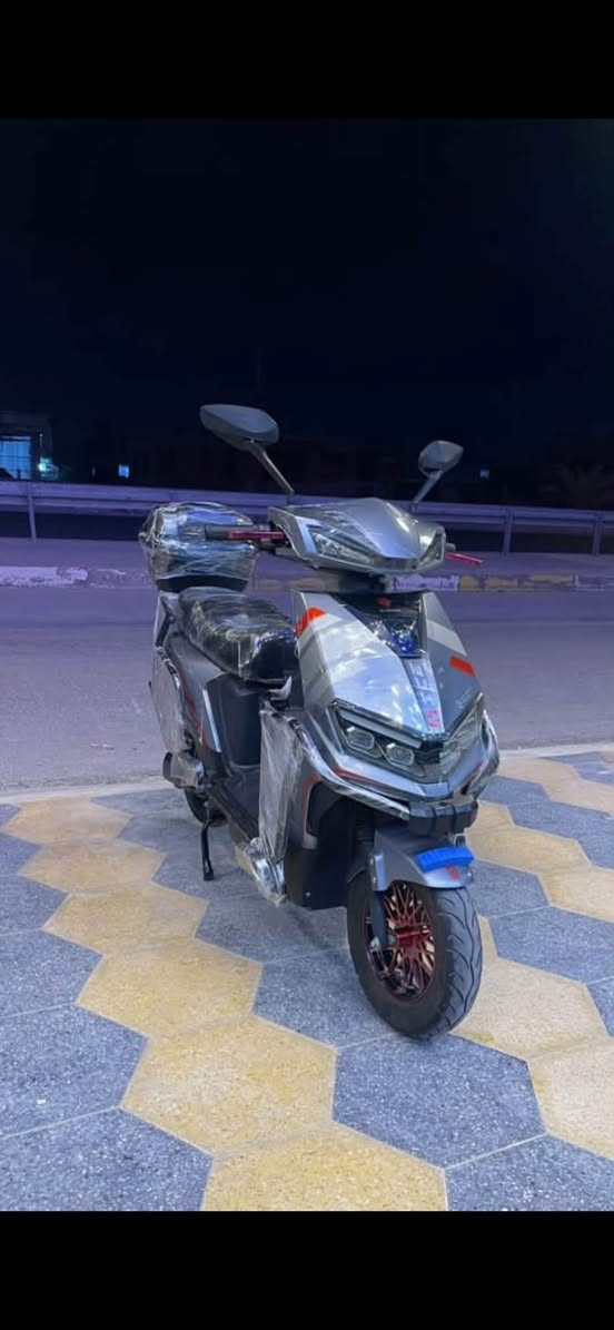 دراجه شحن شركة الماسه 💎(الشبح)
فول مواصفات 
لايتات زنون عالي وناصي اشاير يمنه ويسره ودبل اشاره
4 سرع
نضام بك Rرجوع إلى الخلف تثبيت سرعه بطاريات فول على الفحص مدخل شحن سريع منفذ يوسبي دراجة مستعملة شي قليل جداً
المكان داخل الرمادي للتواصل ***********
