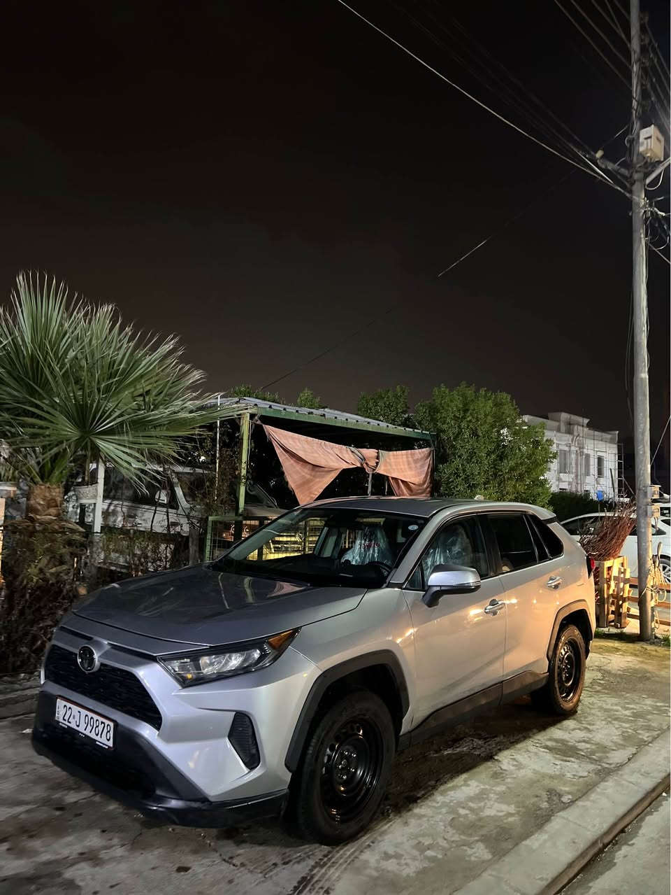 السلام عليكم
✨ TOYOTA RAV4 2022 LE AWD ✨
🔹 کارکرد: ٦٦,٠٠٠ km
🔹 باری بەدن:
• کلین داخیڵ بووە (تەنها ١-٢ ساردەکوتی هەبووە)
• لای خۆم تەنها بستێک بۆیاغ لە دەرکەی سایەق
• ئێرباگ نەتەقیوە (بە شەرت)
• ڕەقەم و ژینگەی تازەیە و بەناومەوەیە
🔹 مواسەفات:
▪️ چوار پێشڕەو (AWD)
▪️ ڕاداری پێشەوە + ڕاداری هێڵی جادە
▪️ شاشەی گەورە + کامێرای دواوە
▪️ Apple CarPlay & Android Auto
▪️ مۆدەکانی لێخوڕین (Eco / Sport / Snow / Mud & Sand)
💰 نرخ: $23,500 (235 وەرقە) + مەعامەلە
📍 شوێن: هەولێر
📞 ژمارەی پەیوەندی: ***********
عربی
السلام عليكم
✨ TOYOTA RAV4 2022 LE AWD ✨
🔹 المسافة المقطوعة: 66,000 كم
🔹 حالة البودي:
• وارد كلين (تعديل على البارد فقط)
• صبغ شبر واحد فقط في باب السائق
• الأيرباغ سليم 100% (بشرط عدم التفجير)
• مرقومة وجاهزة للتحويل مباشرة
🔹 المواصفات:
▪️ دفع رباعي (AWD)
▪️ رادار أمامي + رادار تحديد المسار
▪️ شاشة كبيرة + كاميرا خلفية
▪️ Apple CarPlay & Android Auto
▪️ أنظمة قيادة متعددة (Eco / Sport / Snow / Mud & Sand)
💰 السعر: $23,500 (235 ورقة) + مجال
📍 الموقع: أربيل
📞 للتواصل: *********** أربيل, العراق
