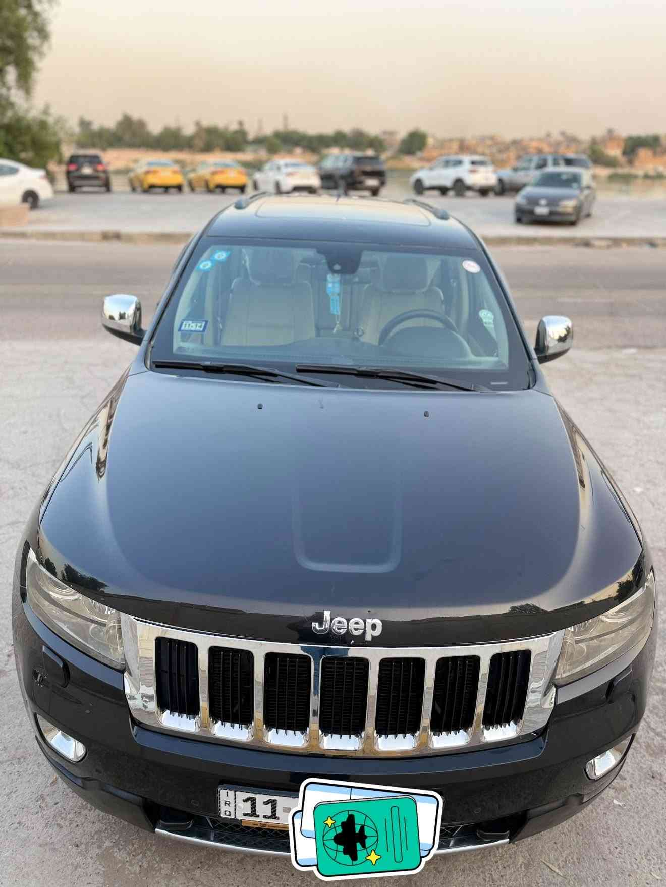 للبيع | Jeep Grand Cherokee Limited 2013 خليجي 🇮🇶
✨ لاريدو  Limited فل مواصفات
🚙 دبل (4×4)
📍 خليجي
📊 الممشى: 140 ألف كم فقط

المواصفات:

* بصمة تشغيل
* سقف بانوراما
* تدفئة للمقاعد الأمامية والخلفيه
* تدفئة للمقود (ستيرن)
* 4 وسائد هوائية (Airbags)
* حساسات أمامية وخلفية
* جنطة كهرباء
* دواسات جانبية
* إنارة LED

حالة السيارة:
✅ المكينة مكفولة
✅ الكير مكفول
✅ الهيكل بدون صبغ (يوجد فقط أماكن بارد حسب تقرير الفحص)
✅ تقرير فحص موجود
✅ السيارة نظيفة جداً وجاهزة للاستخدام

ملاحظة:

* الفورويل (4×4) ملغي.
* يوجد نقص بحجرات الصالنصة فقط.

💰 السعر: 163 دولار قابل للتفاوض بالمعقول بعد المعاينة.

للاستفسار ***********

