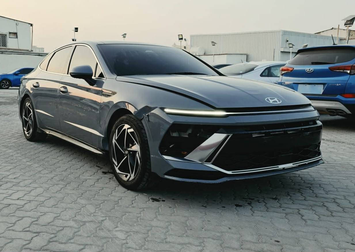 سوناتا موديل 2024 فول مواصفات 
حاليا بلامارات 
السعر 139$مصلح واصل البصره بدون كمرك

للاستفسار  *********** واتساب موجود 

((اي سياره يتم نشره ومكتوب واصل للميناء يعني مصلح وكامل بس تخرجها واذا تريد احنه نخرجها الك )) 

https://chat.whatsapp.com/F0yxFeCIc888lx8D6tM5CT?mode=ems_copy_c كروب واتساب ضيفو انشر بي كل السيارات ناصرية, ذي قار
