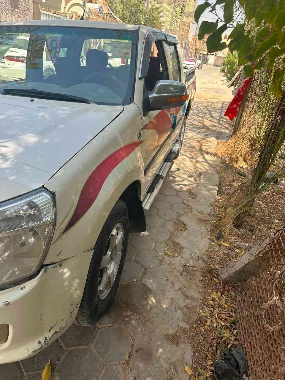 سلام عليكم بيكم فتون مكفول من الضربه والصبغ فتون كير محرك حداديه مكفول شرط الفحص دبل قماره جاهزه وما ناقصه شي تبريد ما يشتغل 
مكانه مجف تليفون ***********

