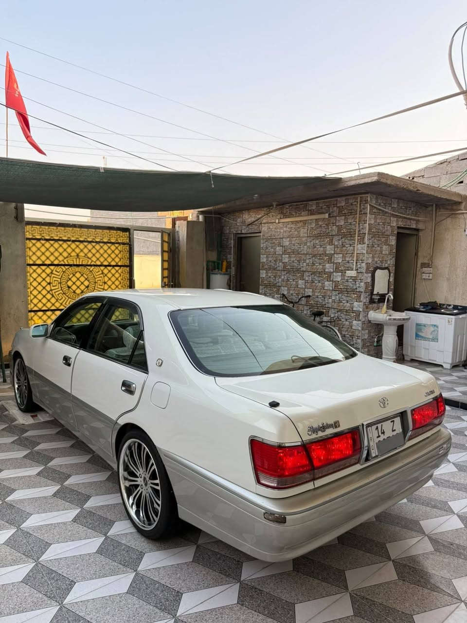 السلام عليكم 
ملكه جنون موديل 2002 رقم بصره الانكليزي حرفz
(مرمزه ترميز شغل ميه بلميه جنون على جنون وشرط قرار 48)
كفاله من الكص والضربه والعيب الشرعي وفتح وصبغ عراق ويابان 
دكمتين اصل مسويه اربع دكم كرستال اصل شاشه برده كهربائيه اربع كشنات كهربائيه مري شفط ستيرن صاج وتحكم ستيرن سياره جديده 
مكينه كير ديفور الزغير تبريد ثلج حداديه مشط ستيرن بلكارتون سياره جديده
ويل رياضي توسايز وتخم تأير جديد ماشيه 84 الف سياره زيرو 
ماعوزه برقي مال جناي 
سعر 125 وبيه مجال بسيط 
رجا المو شراي لا يتصل ويضل يسولف ما يعجبك المنشور اعبر ورزق على الله 
مكاني بصره 
رقم*********** اتصل وأنه خادم
