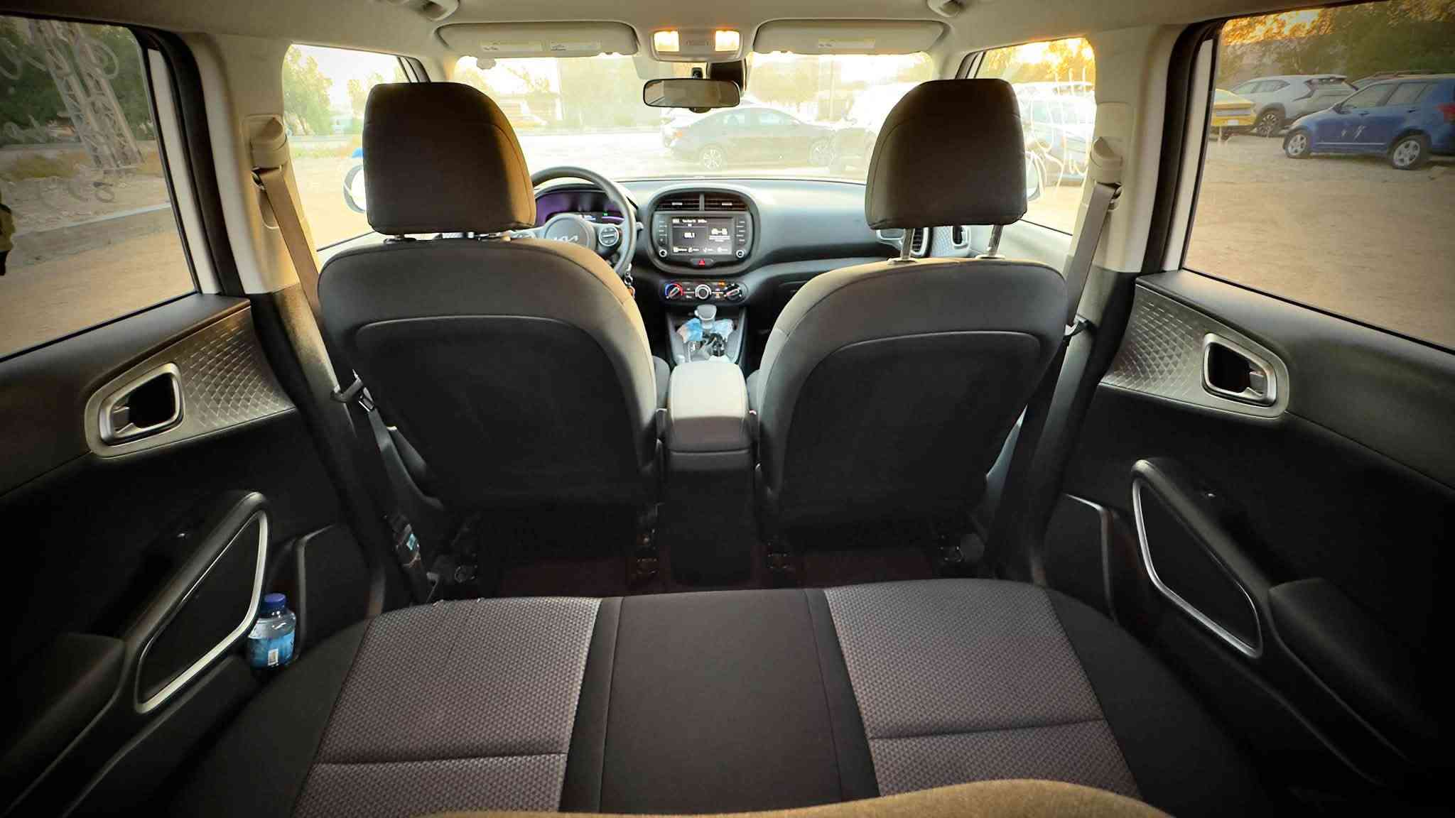 Kia soul lx 2024
سول 2024
الضرر :صبغ مقدمه بنيد  فقط رادترات وتبريد بلادي على وضع الشركة ليبل واحد📄
اللون ابيض صدفي
ماشيه 9 الف
دخول جديد
مواصفات 
تحديد مسار
كامرة خلفية
شاشة كبيره ابل كار بلاي
مكاني بابل الحلة
***********
