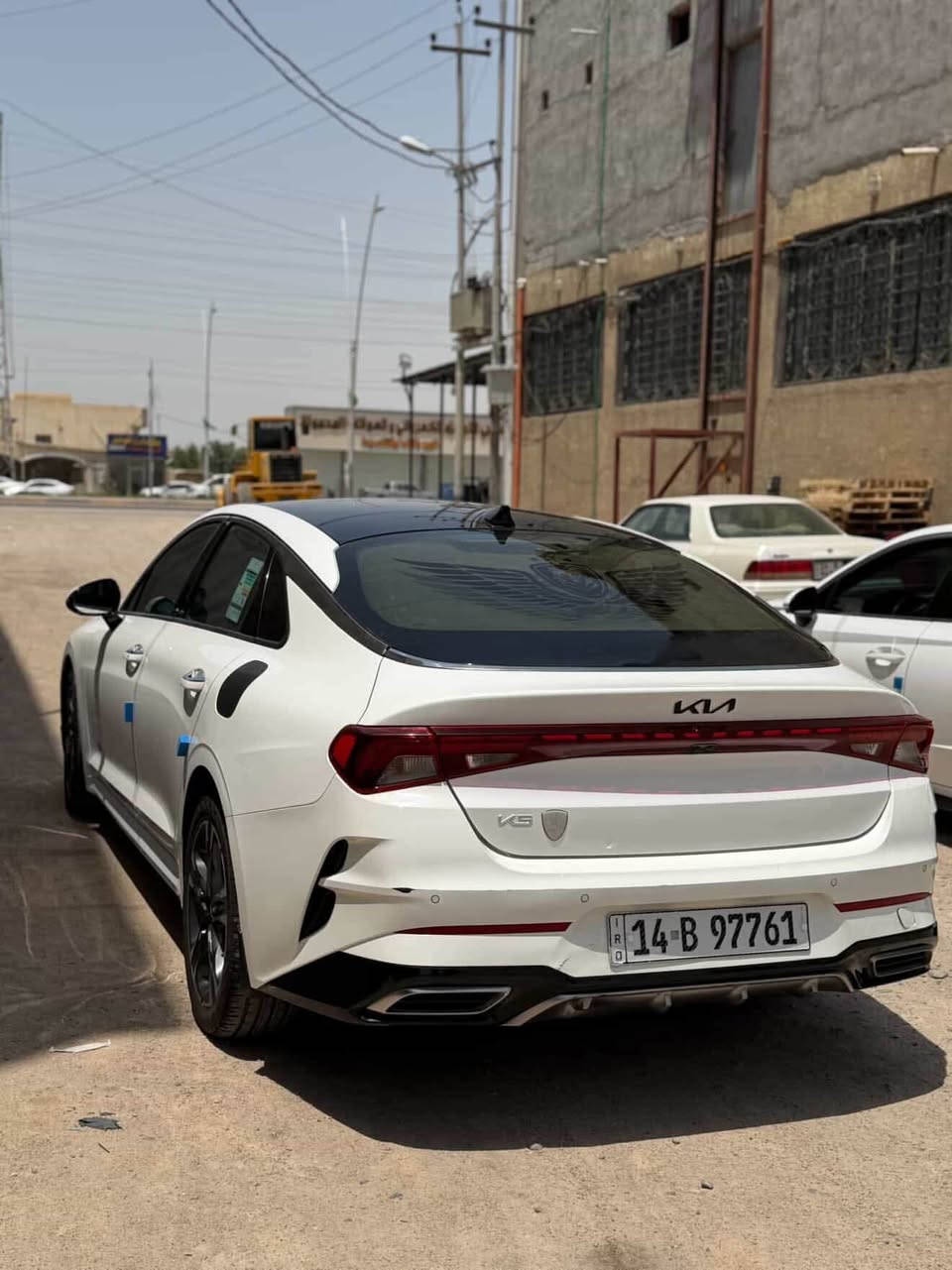 السلام عليكم
كيا أوبتما K5 كي فايف 

موديل 2023 الموديل والشكل المرغوب 

خليجي 

محرك 2000 دوووش المرغوب 

مكفوله ماعدا PDR الجاملغ الخلفي

رقم بصرة حره

السياره ماشية90 وقابل لزياده

فووول مواصفات 

فتحة سقف بانوراما 

تحديد مسار 

كروز سرعة 

انظمه قياده 5 

تبريد قطعتين خلفي

فول  

 البصرة - شط العرب

رايدها193 وبيها مجال 
                                                   
                                                    ***********
