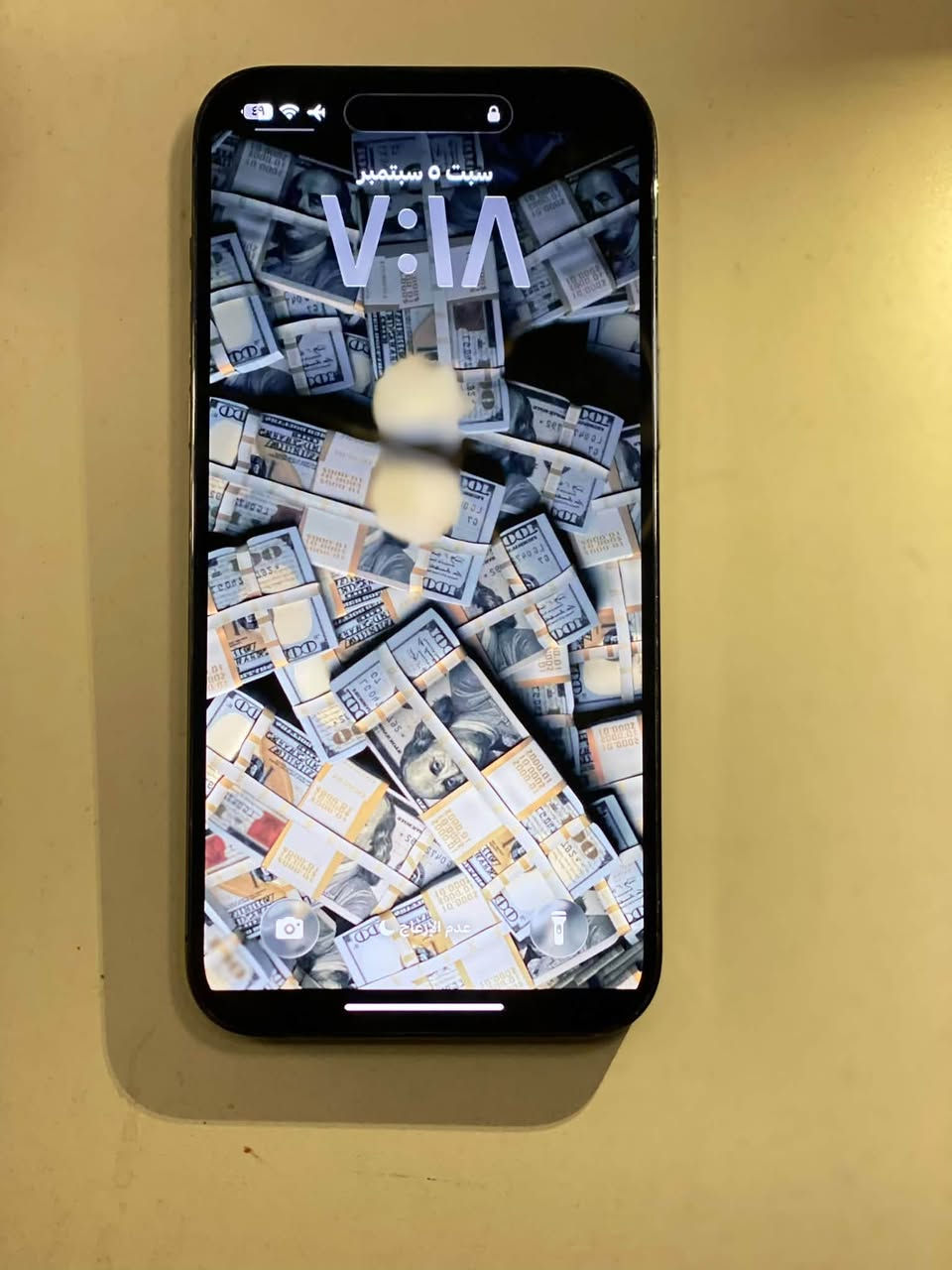 موبايل 14 بروس ماكس لا مبدل بطارية ولاشاشة سعة بطارية 74 والذاكرة256
***********
