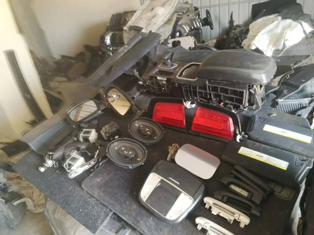 تفصيخ1️⃣جارجر2️⃣أوباما3️⃣جيب✅
🔙متوفر جميع مواد السيارات الأمريكي ♻️

1️⃣ بأسعار تنافسية جداً 💲

2️⃣متوفر أدوات صدر كافة السيارات الأمريكي 💠

3️⃣متوفر قطع غيار السيارات الأمريكية ↘️↙️

4️⃣متوفر خدمة توصيل جميع محافظات العراق 🚖🛣️⚓ 

5️⃣ للتواصل معنا 🔙***********♻️

6️⃣ بغداد جسر ديالى الجديد 📌 

7️⃣(محلات الموسوي) محلات الموسوي
