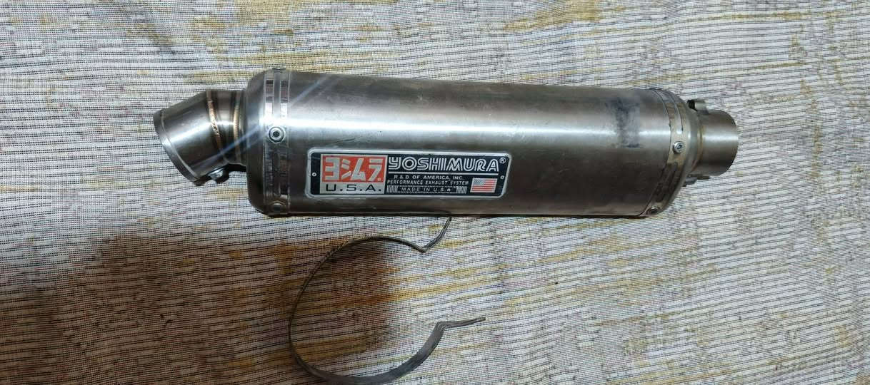 سلام عليكم غراض بولسر 200 واخرى ، كل الغراض بصور عدا الراديتر ماصورته
دراجة بولسر 200 حورت المحرك مالتها وهذن الغراض للبيع كلشي واضح بالمنشور من صور وكتابة
🔴كزوز امريكي نظيف يحتاج غسل صوت وكاتم (25 الف)
🔴الكزوز الاسود صوت رياضي مصبوغ و بي رصعة خفيفة كلش ما مأثرة مبين بصورة (20 الف)
🔴عقل بولسر 200 مع الفيشة يشتغل 
🔴شوته 
🔴جوين كابريتر مثل ما واضح بصورة 
🔴 مروحة راديتر تشتغل ع الفحص
🔴راديتر ما بي ضرر او انسداد ( ما منزل صورته )
🔴حديدة تقسيم الكلج ماعرف اسمها 😅
🔴فرويل/دشالي خلفي نظيف والامامي واضحه صورته 
🔴زنجيل بطح ذهبي اصلي ياباني مشتري ب 30 الف
🔴قبق راديتر تحوير 1.3 
🔴فرويل/دشالي محرك ايراني امامي ب 1000
للتواصل *********** واتساب
