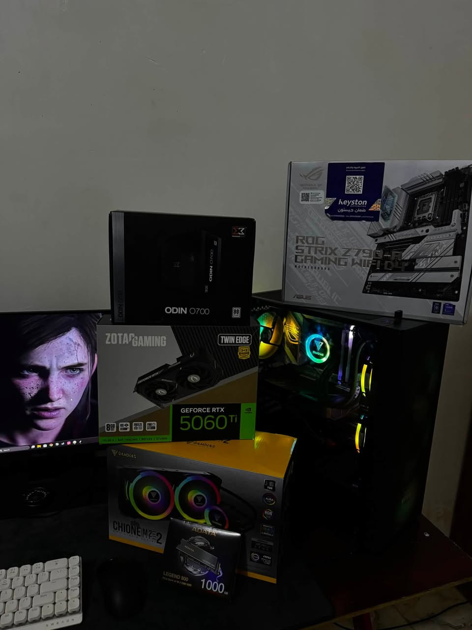 تجميعة كاملة للبيع جديدة كل القطع من اقوى البراندات 
كل كراتين القطع موجودة وبيها ضمان

CPU I5 14400F TRAY
MOTHERBOARD ASUS ROG STRIX Z790-A GAMING WIFI D4 
GPU VGA ZOTAC GAMING RTX 5060Ti 8GB OC TWIN EDGE
M.2 NVME ADATA 1TB LEGEND 800 PCle 4
RAM DESKTOP PNY 16GB DDR4 RGB
POWER SUPPLY XIGMATEK ODIN 700W GOLD
CPU COOLER CHONEM M2 240M 2FAN RGB
CASE FSP CMT196 BLACK RGB
التجميعة جديدة مستخدمة فقط شهر واقل 
سعر الكيس فقط مليون و900 الف والتجميعة مكفلتني اكثر بهواي
والي يريد هاردات اضافية عادي 
SSD 512 اكس راي 60 الف
HDD 2T هارد  60 الف
كيبورد ريد سويج 45 الف
ماوس اجاز 40 الف
جوستيك 50 الف
شاشة ASUS 100hz  حجم 24 سعرها 100 الف 
ملاحظة : التجميعة ما ادزها توصيل بدون عربون 
مكاني واسط كوت ***********
توصيل موجود
