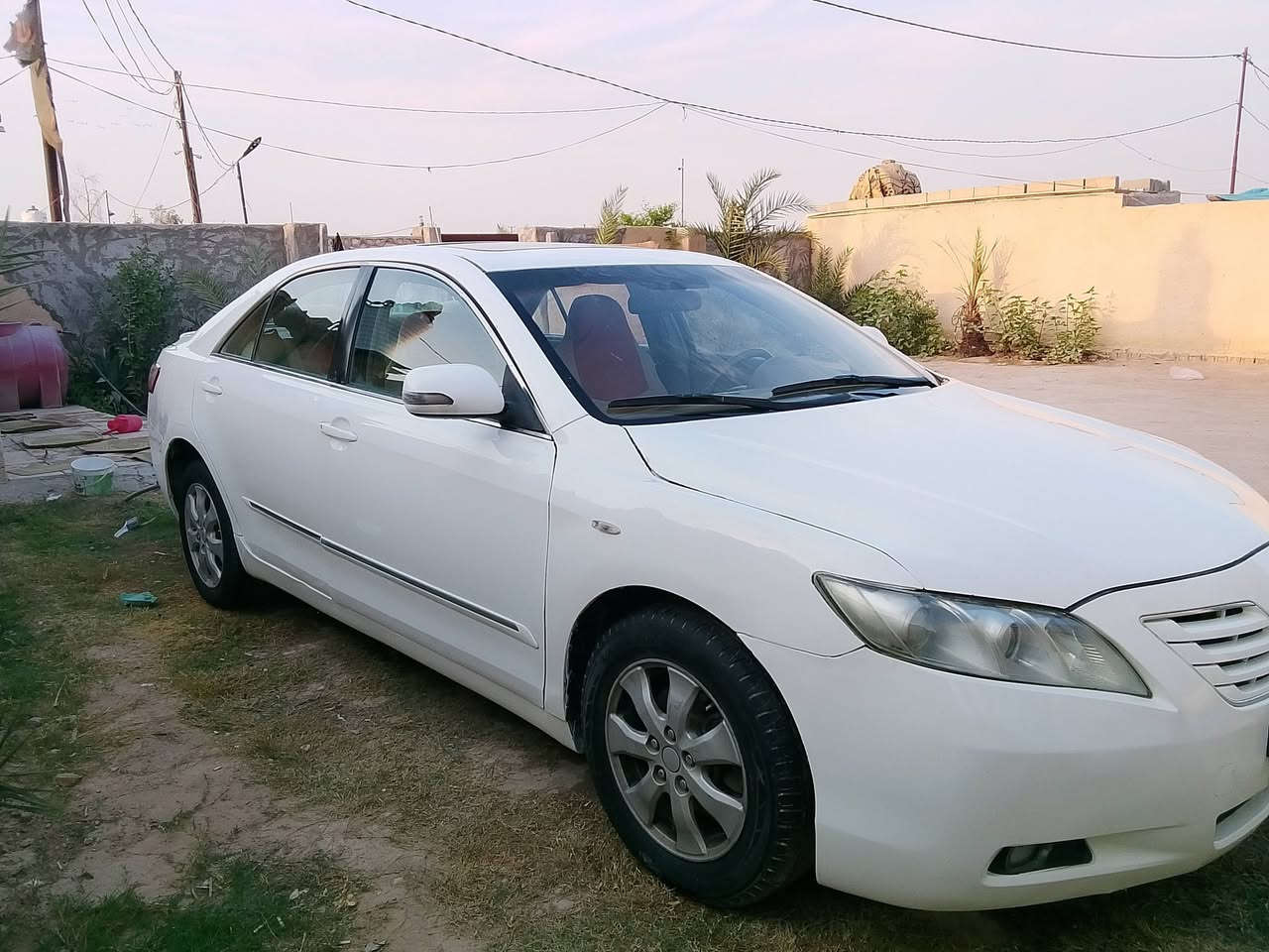 كامري ٢٠٠٩خليجي
 السياره جاهز كهرباء كله شغال 
رقم نكليزي سنويه. 2030 تحويل مباشره 
السياره جاهز مكينه وكير وحداديه وتخم تاير جديد 
السياره فول واحد على واحد 
مكينه حاويه صار ٤ايام من شادها
تحكم ستيرن 
تبريد ثلج 
داخل صاج 
برده خلفيه 
مري شفط 
فتحه سقف 
السياره جاهز واحد على واحد 
بيه صبغ قطعه وحده والباقي كفاله 
 السعر 88 وبيه مجال الشراي 
***********
***********
