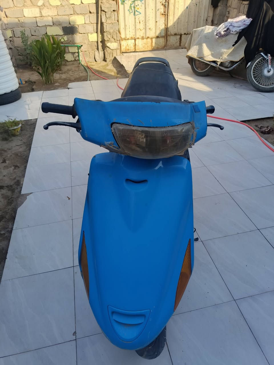 دراجه فراشه للبيع المكان حله الحمزه الغربي سعر 300 وبيهه مجال هاذه رقم *********** تصل وبيك خير ودلل
