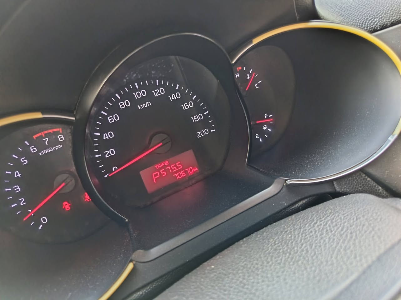 السلام عليكم ورحمة بيكانتو ٢٠١٦ خليجيه
محرك ٤ سلندر ماشيه ٧١ الف
فتحه وجلد فول تحكمات ستيرن
ادامه منضومه التبريد وصيانه كامله
بيه بارد بطرف البنيد عكد شبر وصبغ داعاميه

السعر ٨٧٠٠$

***********
