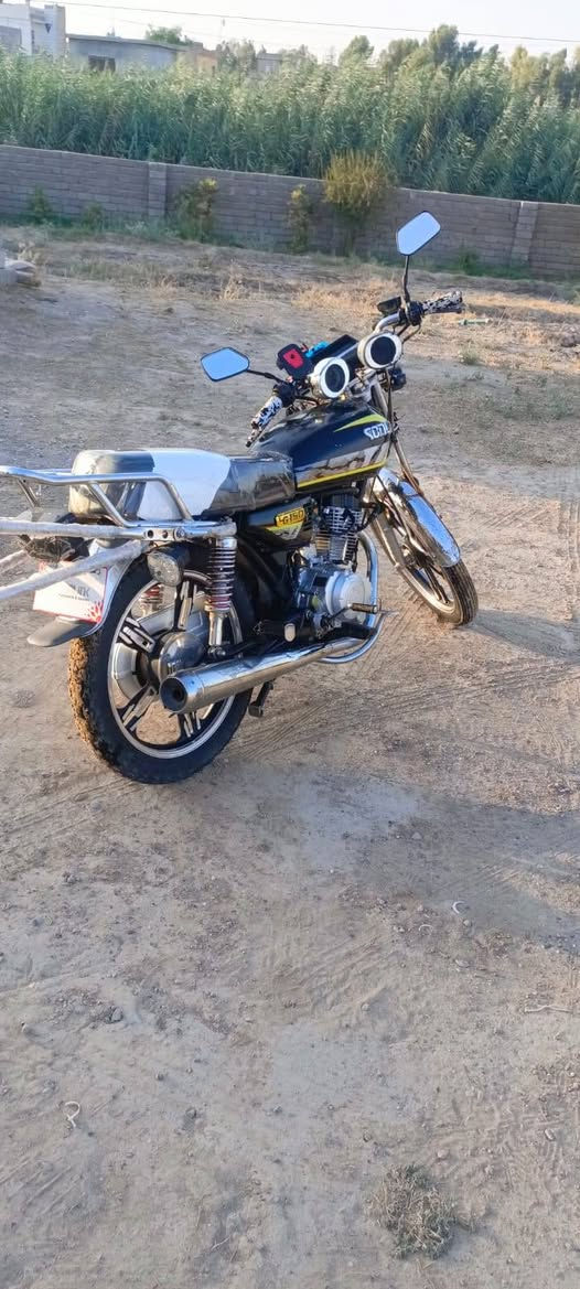 سلام عليكم 

للبيع دراجه سولنك موديل 2023 محدث 2025 محرك 200cc

محرك مبدل فقط ولفات

شاشه اكتروني 

سمعات شغاله

محرك كير بشرط

كهربائية كلها شغاله

سلف هندر شغال

الايت عالي وناصي 

اشایر شغاله

الدراجه كله شرط

مكاني الشرقاط بعاجه

***********

السعر المطلوب 500 وبي مجال للطيبين
