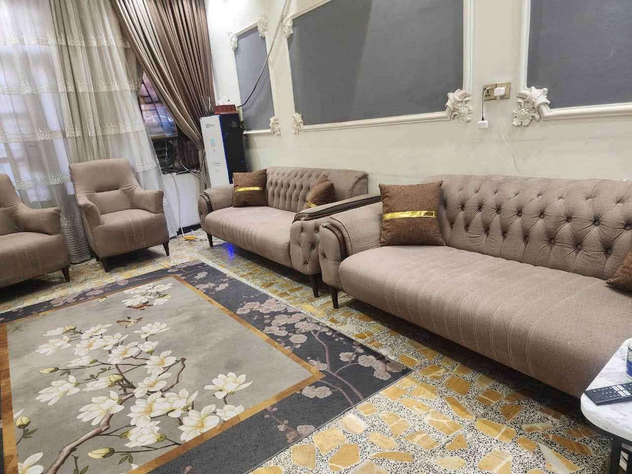 سعر 400وبي مجال العنون بغداد الدوره بلصحه الرقم ***********
