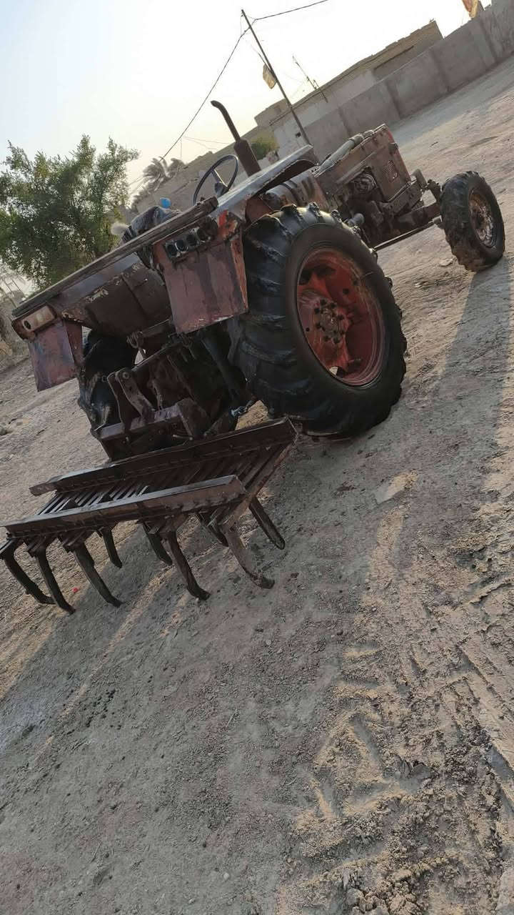 السلام عليكم للبيع مكينه عنتر جاهزه للعمل نگره سلف،جاهز من كلشي موديل 76 بدون رقم وراها فدان وخرماشه مكان الناصريه قضاء الاصلاح للأستفسار ***********
