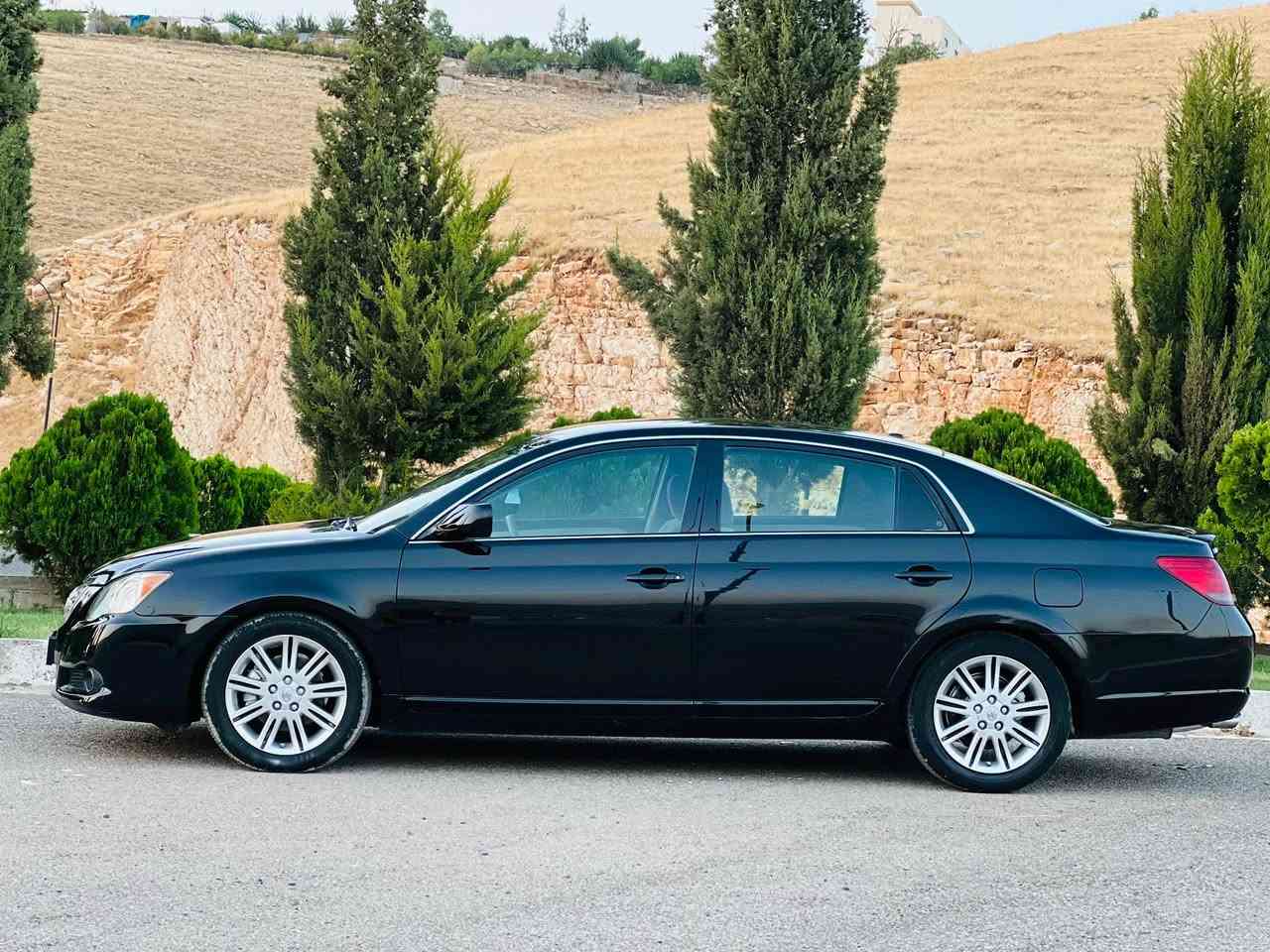 Toyota Avalon XL 2009 
ئەڤەلۆن 2009 XL بێ بۆیاخ مواسەفات ئەمریکی سەنەوی تا 2031 تازەیە بەناوی خۆمە   
سەیارەکە دەعم لێدراو بۆیاخی نیە بێ بۆیاخە بێ سارد بێ شوخت ناو سلڤەرە سویچە هەموگیانی جایزە هەکەلی زۆر جوانە ناوو دەری لە ڕەسمەکان جوانترە  شوێن قەزای دوکان 
(***********) ژمارە واتسئەپی لەسەرە دار بنديهكان, السليمانية
