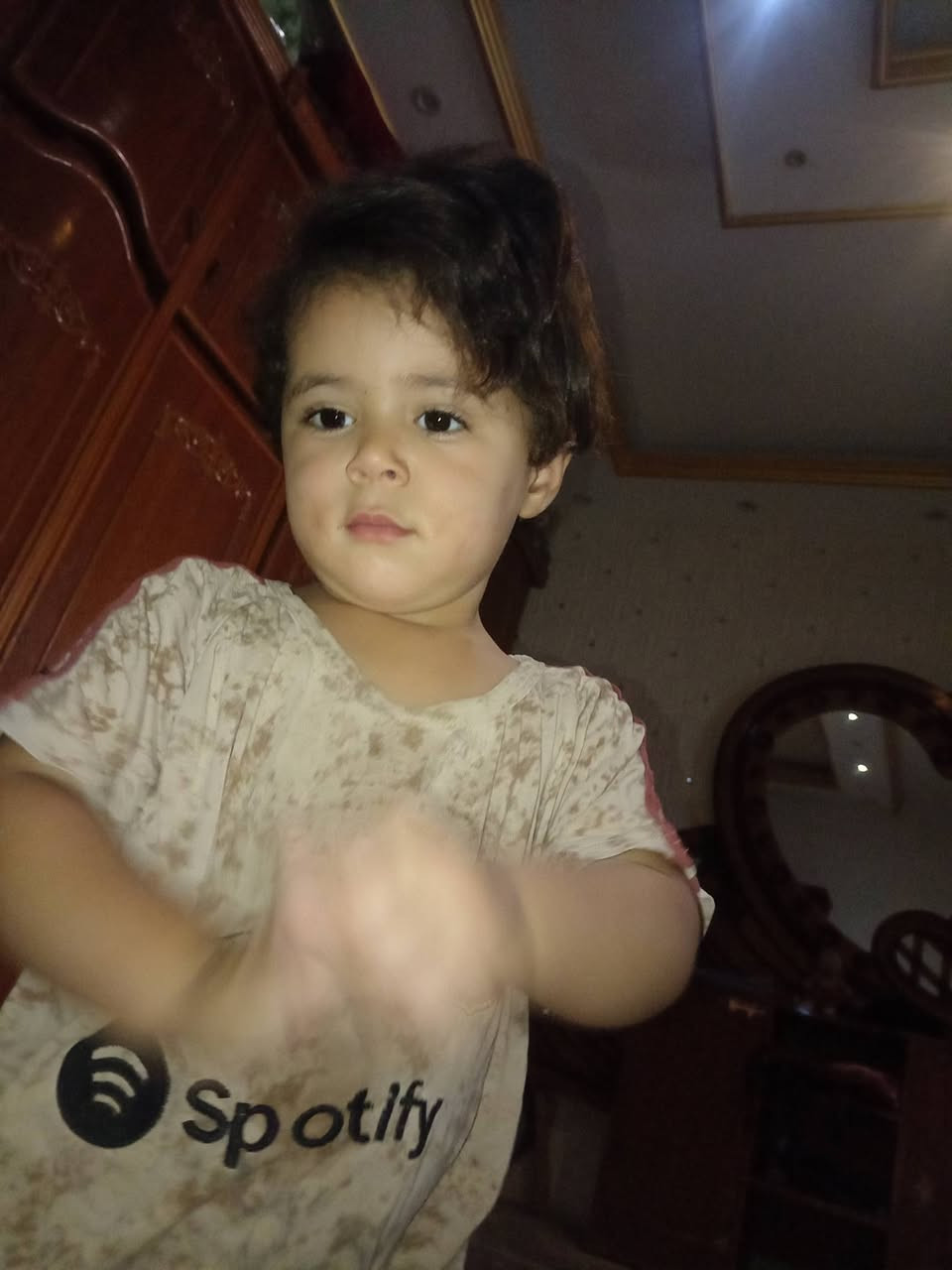 سمنت مديل ١١ ساره كامله مصفره هيه غرامات  راعيهة يريد تحويل سعره 20 بيهة مجال *********** /***********
