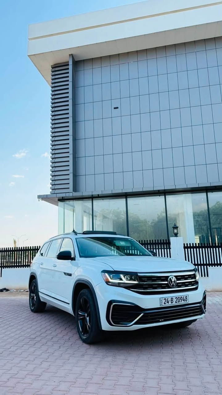 فولكس فاغن أطلس V6 SEL R-Line 2022
بلاك توب 

أعلى فئة (1/1)
ماشية 63 ألف ميل
محرك 3.6 V6
دبل أكسل AWD

داخل أسود بلادي
فتحة سقف بانوراما
4 أبواب بصمة
تشغيل عن بعد
مرايا شفط كهربائية مع إنارة
صندوق شفط كهربائي
نظام سماعات FENDER
أوتو هولد
أوتو ستارت
أوتو بارك
أوتو ستوب
GPS
أنظمة قيادة: ECO / NORMAL / SPORT / SNOW / OFFROAD / OFFR.CUSTOM

كشنات جلد VIP
تدفئة + تبريد + ميموري للكشنات
كاميرات 360 + أمامية + خلفية
رادارات 360
رادار أمامي (تحديد مسار + تحذير اصطدام)
رادار جانبي (نقطة عمياء)
رادار خلفي
حساسات 360
تحكم ستيرن
ستيرن تدفئة
تبريد 3 قطع
لايتات LED زينون متحركة بلادية

الحادث: جاملغ صبغ  فقط
بدون دواخل 
ايرباكات سستم شركة راجع 

العنوان اربيل  شرط تحويل و وكاله 

رقم الموبايل: ***********

🔴 السعر 💵  237$  ومجال قليل  📮
