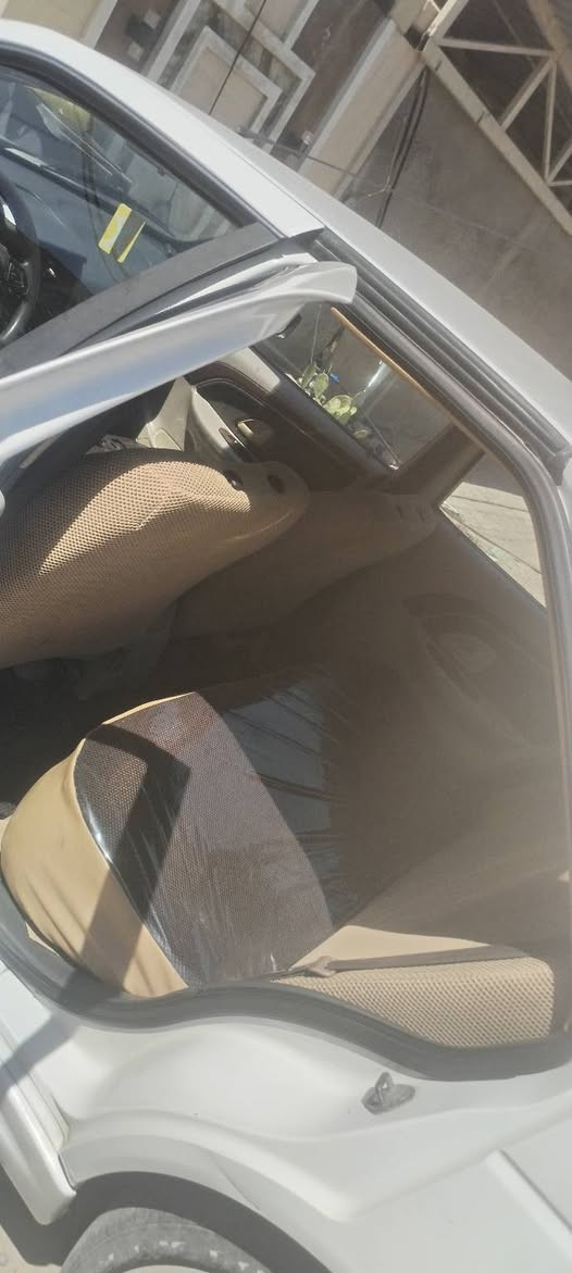 سلام عليكم بيجو بارص موديل 2018 مكفوله من ضربه وصبغ سياره كير ومكينه خير من الله تبريد ثلج سياره جاهزه من كلشي بس بيه شمعه جهت بصف سايق وكفه تايرت خط ابيض جوهه مصالي ٣ اشهر من مخذهن سعر ٦٠ وبي مجال حك جيه رقم *********** بي وتساب
