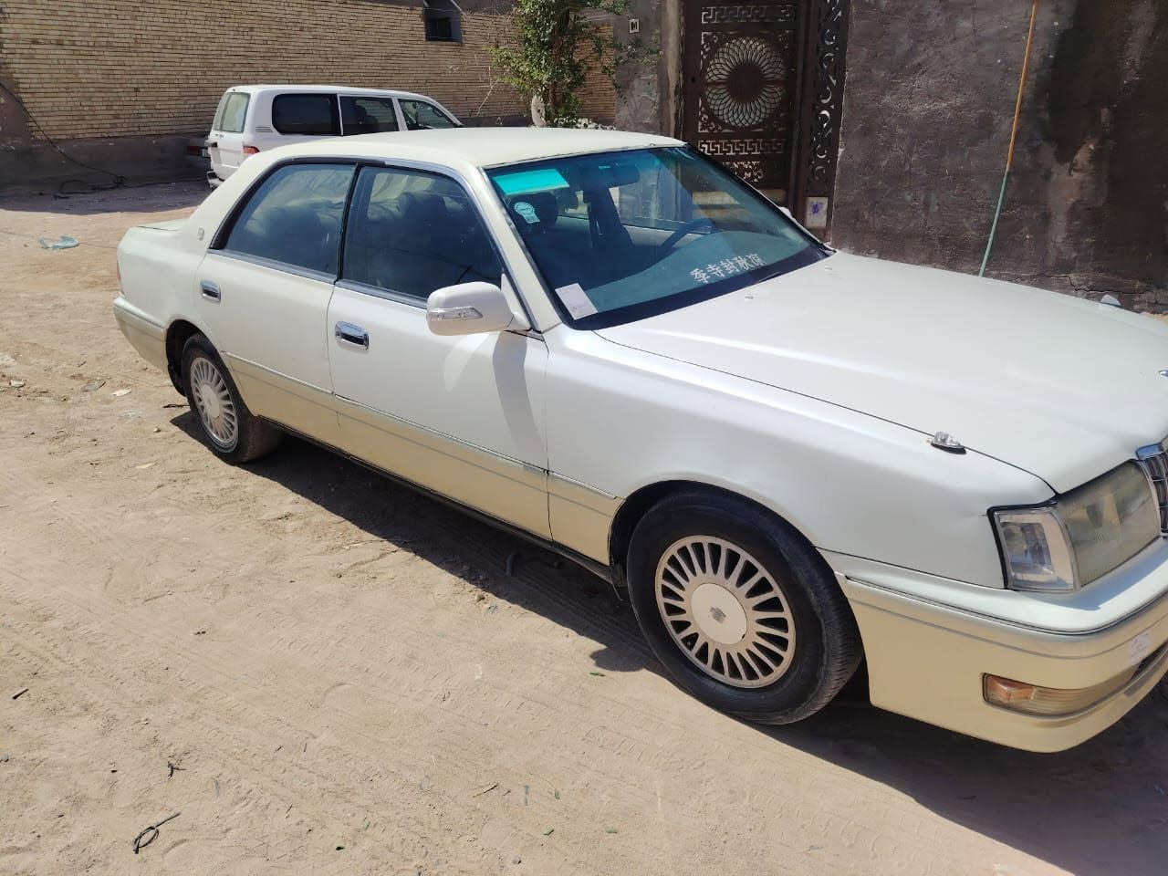 ملاحظه/مكلف بالنشر 
اسلام عليكم راس الثور فلات للبيع رقم انبار بيه كصة قماره كير مكينه تبريد خير من الله مكان السياره نجف رقم صاحب السياره ***********
