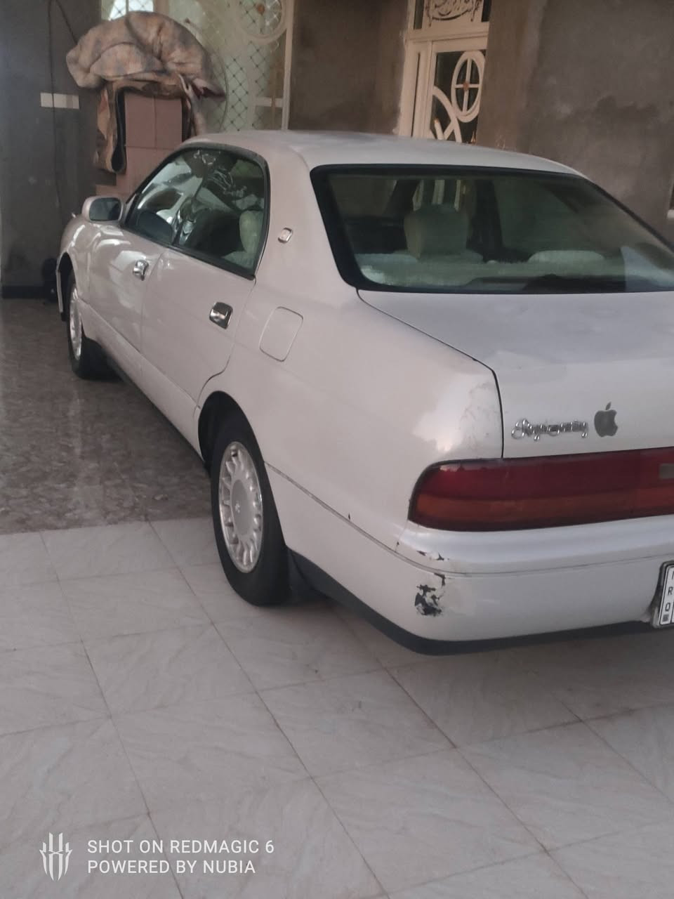 السلام عليكم كراون بطه موديل 1994 لؤلؤي باسمي تحويل ثاني يوم تبريد شرط ويه سويج ثلج وشرط ضهر تطلع بي  مكينه كير خير من الله تخم تاير جديد دواخل جديده رقم نكليزي جديد كفاله كص ونقل باقي تفاصيل تصل وتدلل (***********) مكان سياره واسط
