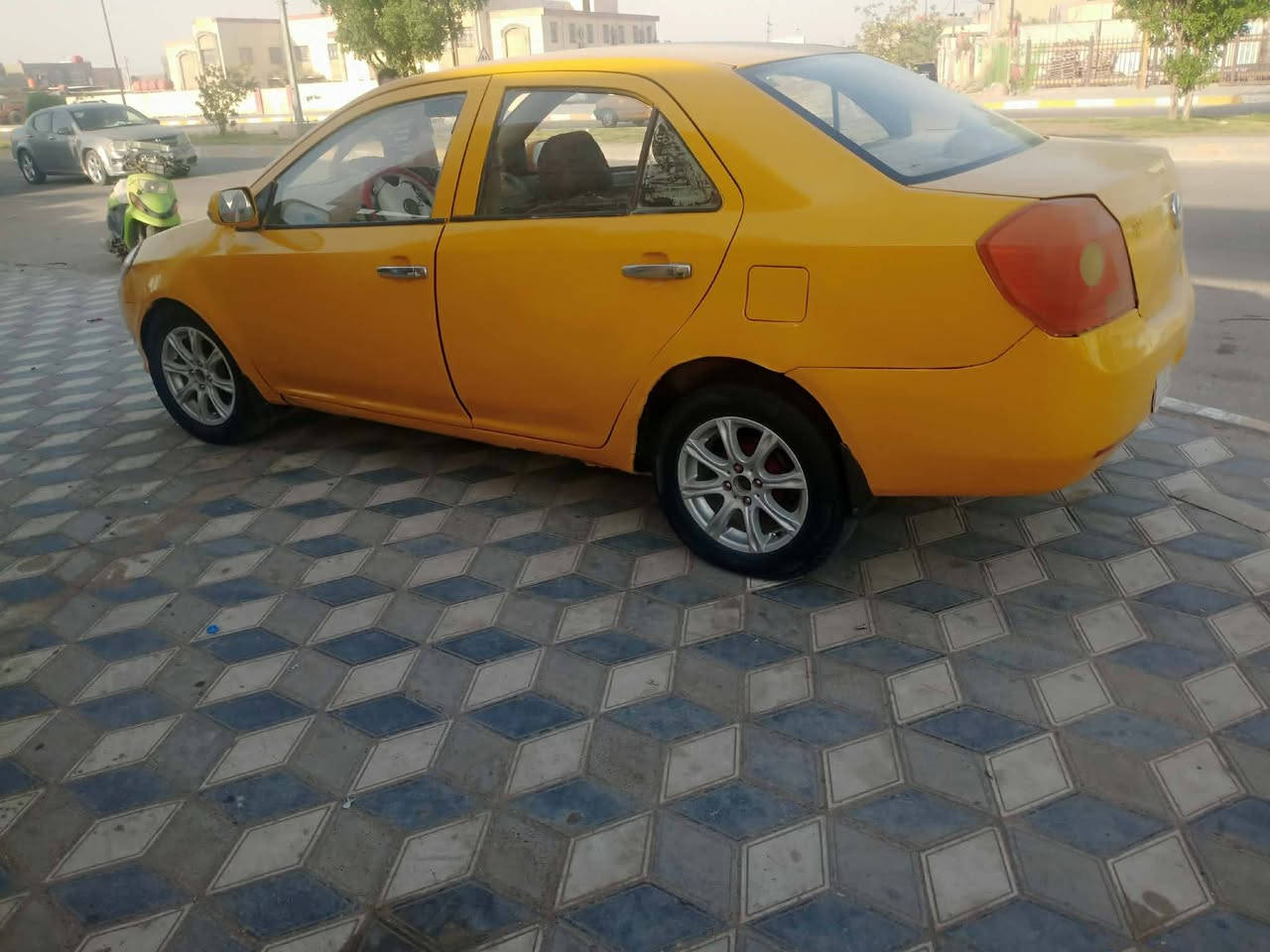 بيع مستعجل
ام كي 2011كير عادي  تحويل مباشر السعر15
تخم تاير حداديه مصبوغه عام جماليه 
مكينه جديده  خاليه من الخياس والضربه 
رقم قادسيه مكان بابل الشوملي ***********
