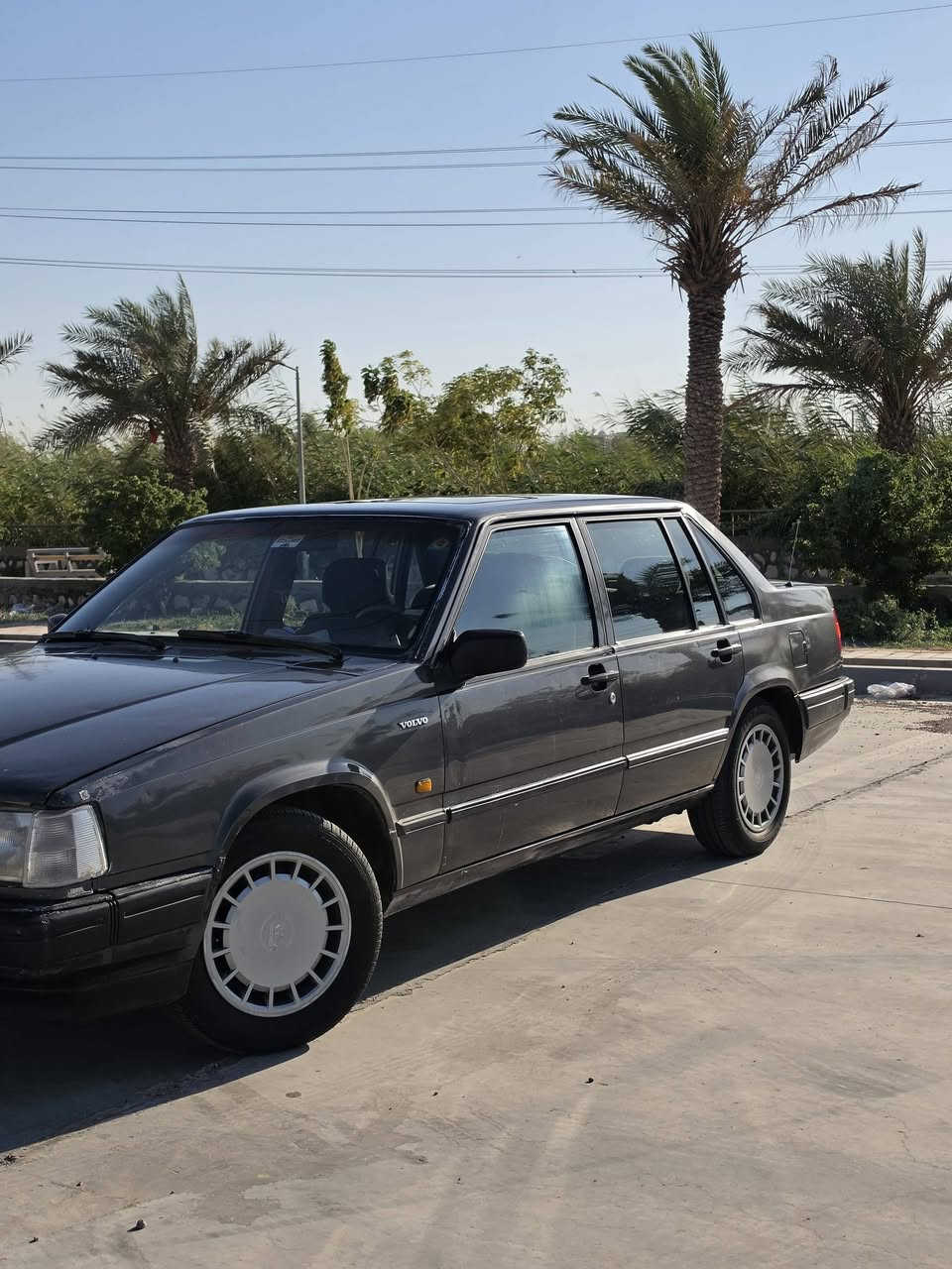 سلام عليكم فالفو مديل 1991
سيارة مكينة ابلادية فتحة سقف مابيها ضربة 

تبريد شغال سنوية بعدهي ماصاقطة 

كشنات نظيفة وسيارة نصبتة كلش حلوه
السيارة 940  

ملاحظة الجام جوبي مو كهرباء 

مكانة النجف الاشرف 

السعر 55 ورقة 

للتواصل: ***********
