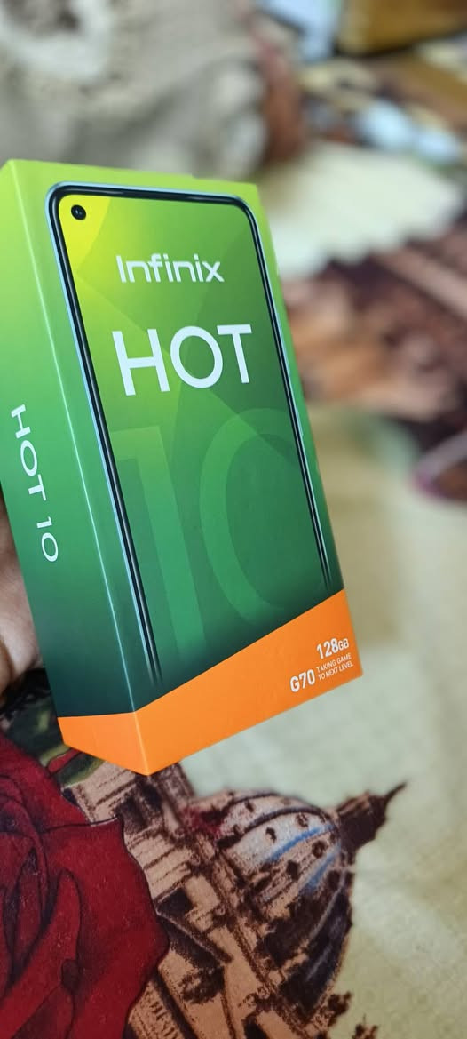 السلام عليكم جهاز للبيع
السم الجهاز : Inflnix HOT 10 
كيكا  : 128GB 
حجم الشاشه : 1640×720
جهاز نضيف وشغال اي عيب مابي تفحصه وتاخذه 
علبه الاصليه وياا 
مكان كركوك📍 
السعر 100وبي مجال بسيط 
التواصل واتساب ***********

