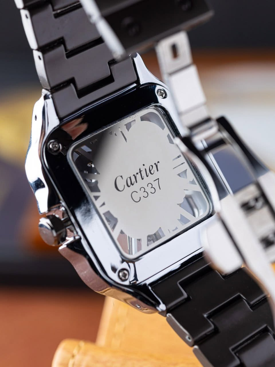 ساعة ماركة 👇🏻 
 CARTIER SANTOS SKELETON
فخامة هادئة✨
☑️ماستر كوالتي 
☑️تيتانيوم بالكامل 
☑️عقارب لومينوس 
☑️قفل فراشة 
☑️مقاومة للماء 
للحجز والطلب مراسلة الصفحة 📩
توصيل لكافة المحافظات 🚛
***********
