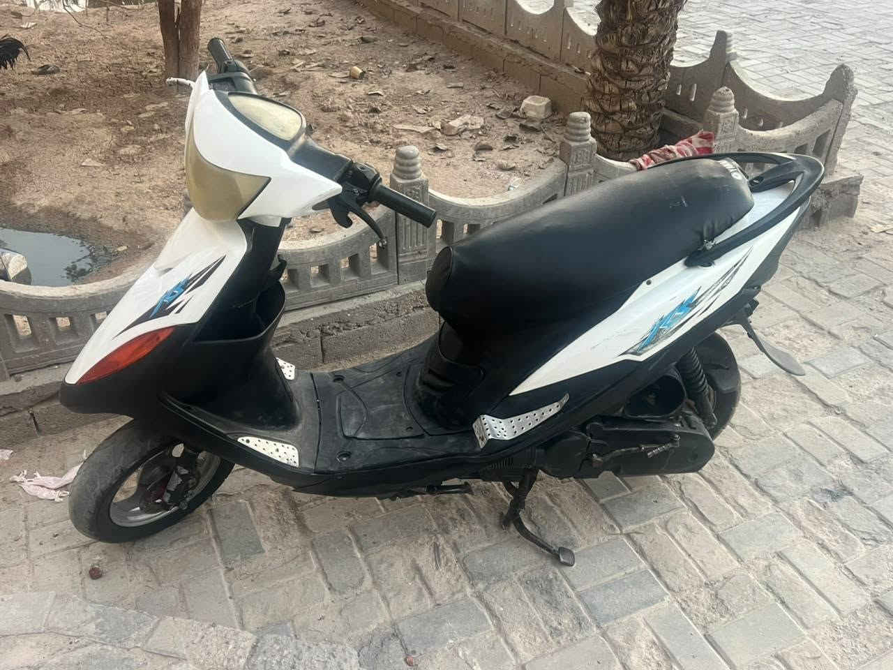 💢 دراجه ماكس عدله جديده و نقصها بس كهربايات و ضفيره جديده و كابريته جدسده و دراجه مجفته دجفيت متعوب مكفول  تشتغل سلف و هندر  السكان بي ثكل بوشتها 55 رياضي   مكان البصره ابو الخصيب البهدريه بة 600
***********
💢 دراجه ماكس عدله جديده و نقصها بس كهربايات و ضفيره جديده و كابريته جدسده و دراجه مجفته دجفيت متعوب مكفول  تشتغل سلف و هندر  السكان بي ثكل بوشتها 55 رياضي   مكان البصره ابو الخصيب البهدريه بة 600

