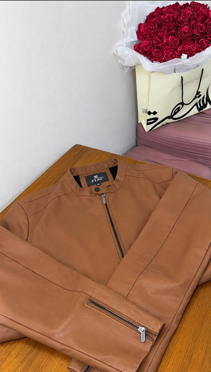 جلد • جديدة • مقاس 3XL
