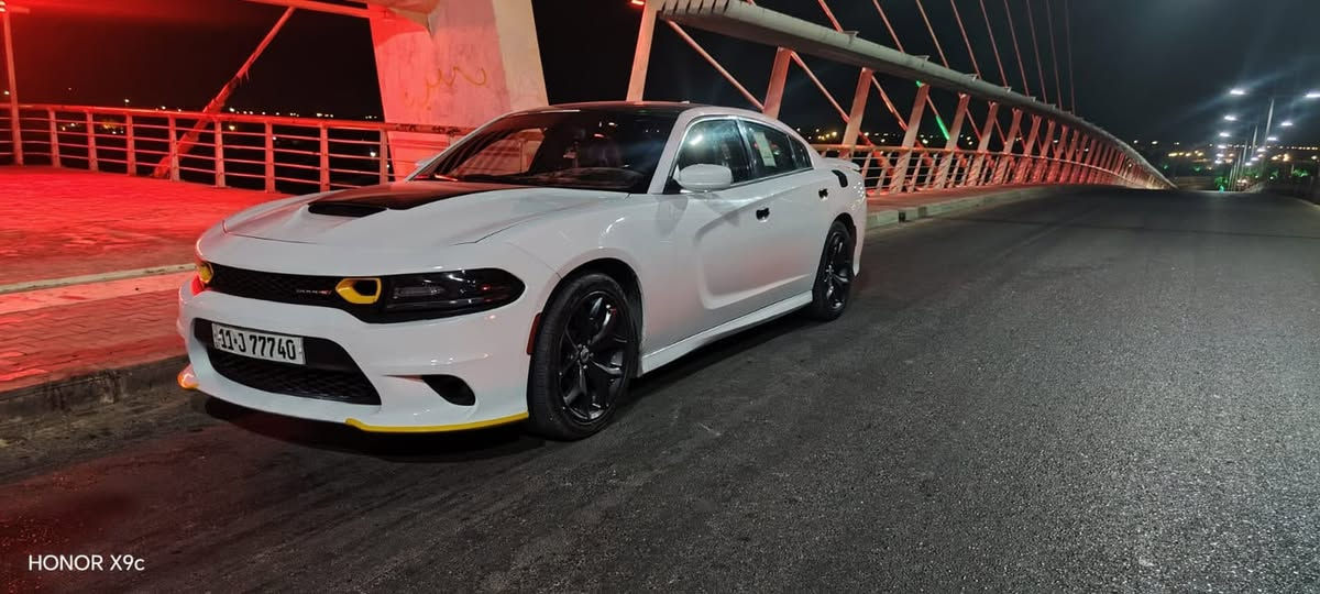 : دودج جارجر GT 2019 تو ويل
 مكان السيارة: بغداد

 السعر :علق رقم (1) يوصلك مباشرةً✅✅

 ماشيه 90
 المحرك: 6 سلندر – 3600
• شاشة كبيرة
• إنارة الداشبول والأبواب
• تحكم عن بعد بالهاتف
تخم تاير جديد 
⚠️ أضرار السيار
• وارد أمريكي
• صبغ البنيد  ودعاميه
• الإيرباكات سليمة
• صور الحادث مرفقة مع الصور
• صورة السونار مرفقة مع الصور

📌 تفاصيل إضافية:
• رقم السيارة بغداد الدولي الجديد (مميز 77740)
• باسمي– تحويل مباشر
• حالة السيارة جاهزة بدون أي نواقص
• لون السيارة أبيض

📞 للتواصل: ***********
