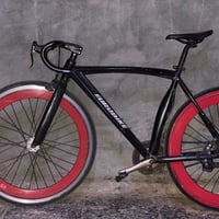 هذا بايسكل فيكسد للبيع الموصفات :-  -الصانعه مالته شركة Airbike ياباني...