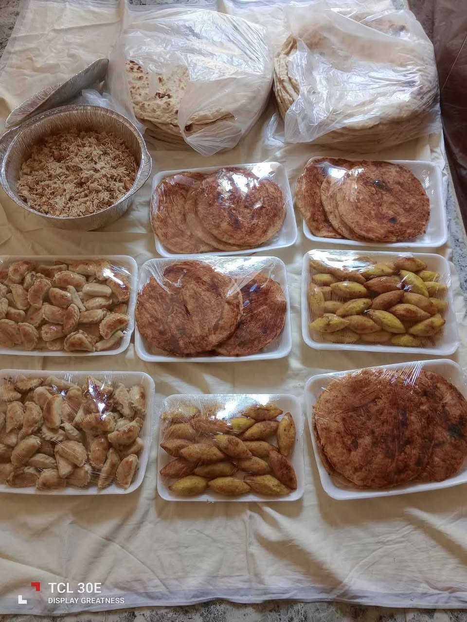 خبز الحبة الكاملة • خبز التنور • توصيل