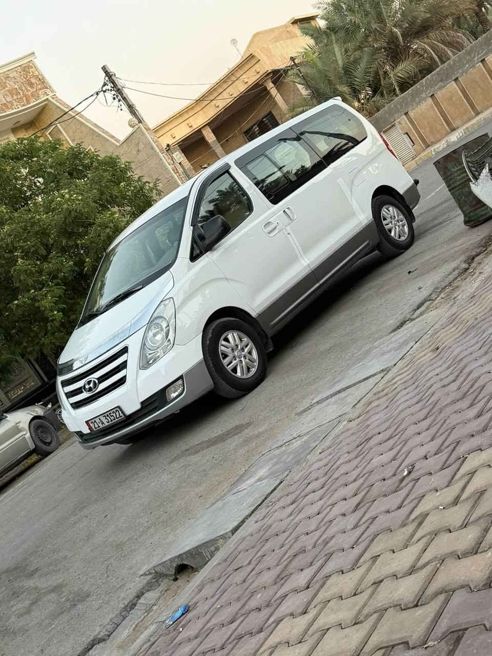 السلام عليكم 2016 استاركس كامله وجاهزه بيهه صبغ مكانين بلجامرلغ الخلفي بدون معجون وباب الاسلايت شخط جوه السيستم مكانهه ديالى شهربان 
بيع او مراوس 185 وبيهه مجال
***********
