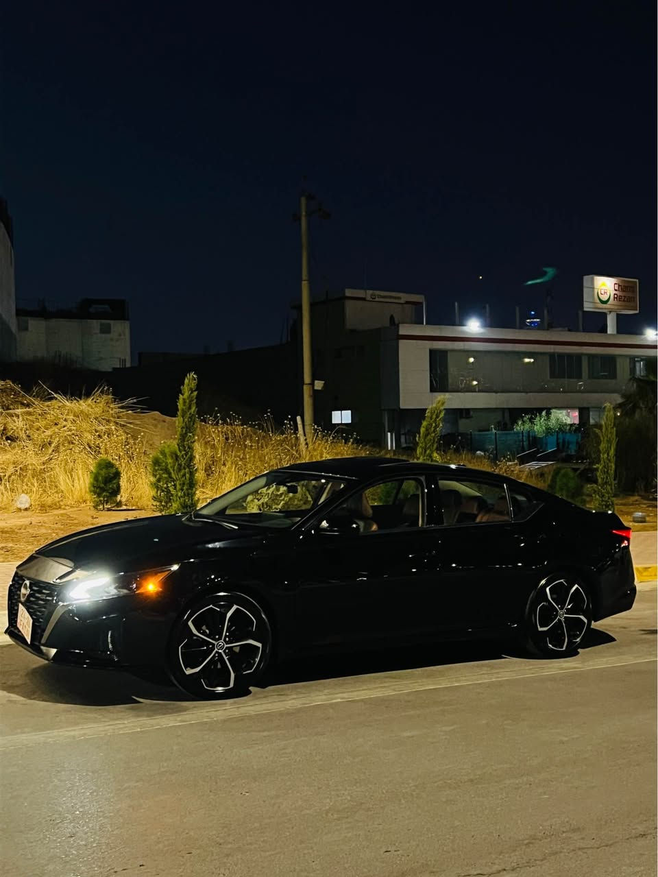 Nissan altima 2024 sr plus 26 mile
ئالتیمای ٢٠٢٤ فوول مواسەفەت ئێس ئار پلەس 
٢٦ هەزار رۆشتوە
بێ بۆیاخ بێ گۆراو بێ کرانەوە ٢ پیدی ئاری بەسیتی هەیە
سلاید 
کوشن جلد و هیتەر 
چارجی موبایل
کوشن کارەبە
گێری سەر سوکان 
٥ بەسمە
شەخال
٢ مانگ کاتی ماوە بە ناوی خۆمەوەیە عەقدی ١٥٠$ ناوێت
*********** 
ناونیشان: سلێمانی السليمانية, العراق
