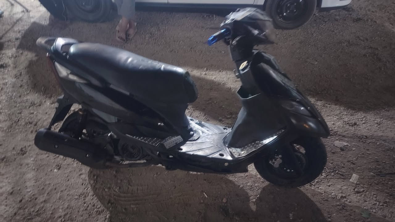 دراجه ثعلب للبيع مكاني ابو تشير   السعر 600 وبيها مجال  ***********
