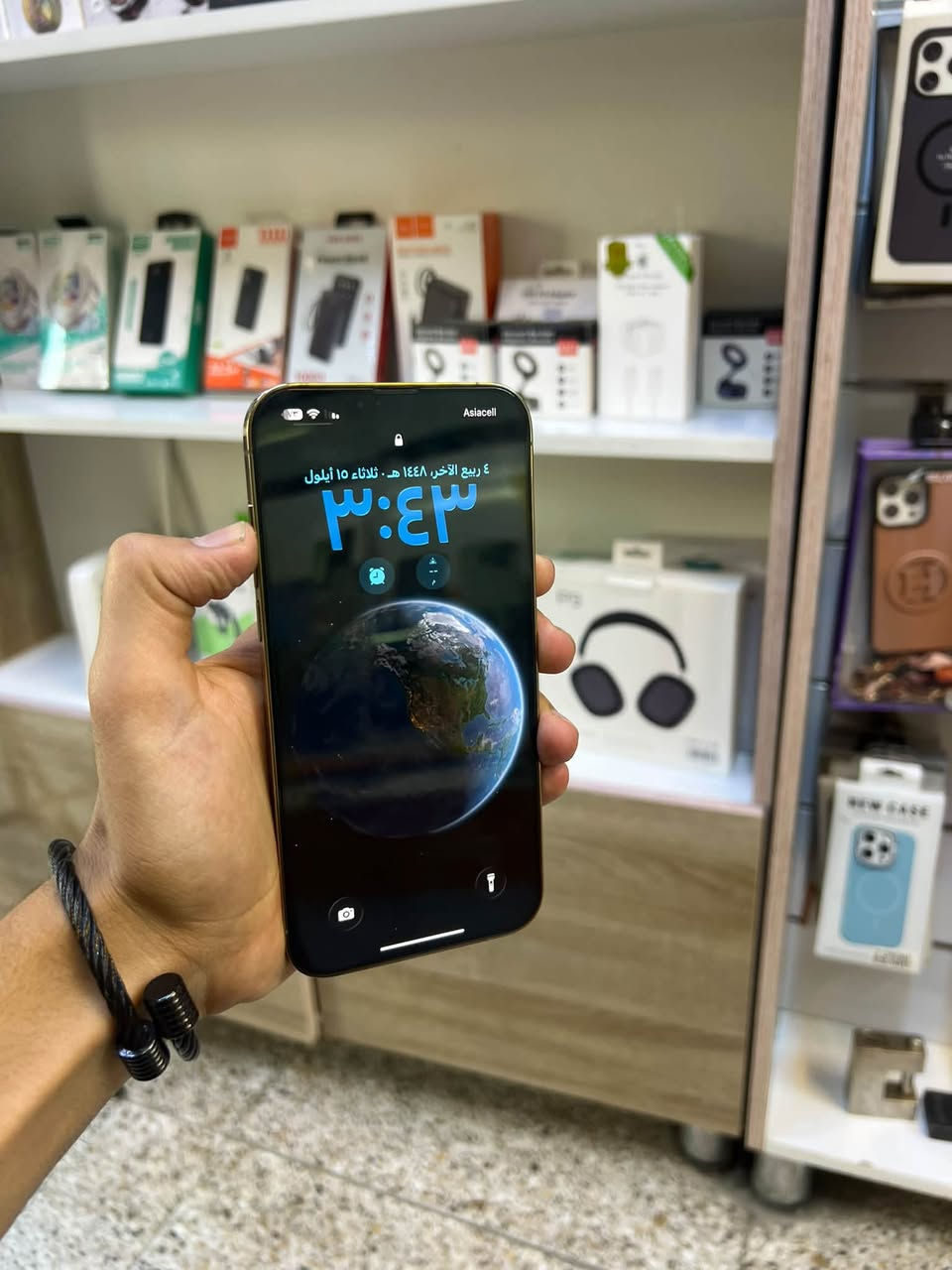 13pro max
بطاريه ٩٢

ذاكره ٢٥٦

فيس ايدي متوقف بل تحديث من يتحدث يرجع 

الجهاز مبدل بي اي شي

السعر ٦٢٥

مكاني بغداد المحموديه ***********
