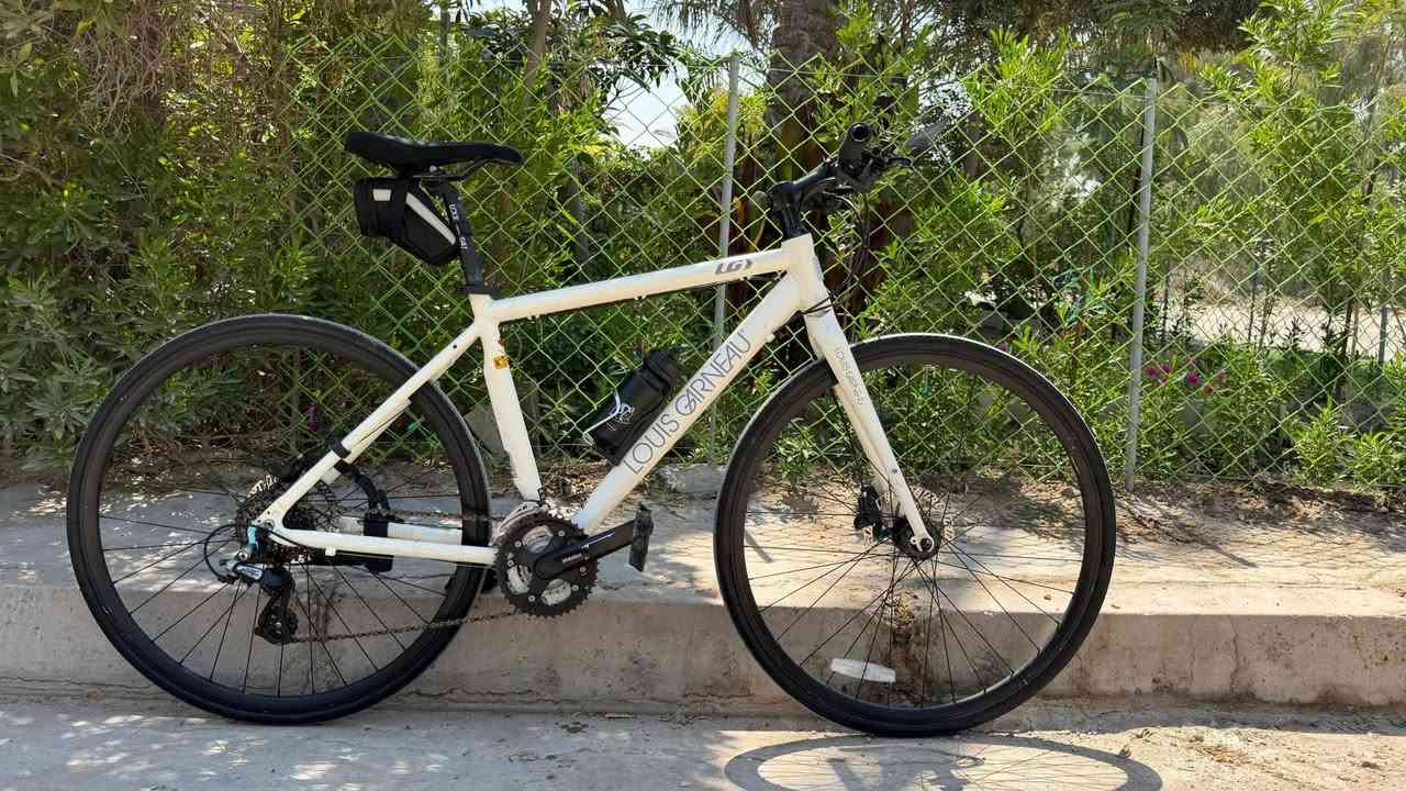 السلام عليكم دراجه  c 700 (لويس غارنيو ماركه كنديه محدث بريكات هيدروليك
سستم شيمانو التوس)

حجم الفريم 28 M  نظيف جداً

 السعر ٣٥٠ الف فقط  الرقم التواصل *********** واتساب موجود
