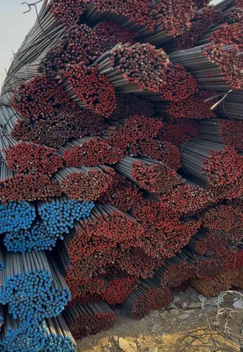 اف اف اربيل الااصلي.        850 الف
عراقي كربلاء عتبة.             800 ألف 
فإن ستيل اربيل.               840 الف
عراقي هلال بابل.              860 الف
عراق ستيل.                      870 ألف 
 أف كي عراقي فحص         850 الف
 دارين ستيل أربيل             830 الف
 ايراني درجة أولى            730  الف          

🧱 شركة هلال   لبيع حديد التسليح
📍 العنوان:العراق—- بغداد  
⚙️ تجارة حديد التسليح (المستورد والمحلي)

---

🏅 وكالة عامة من معمل FF أربيل الأصلي
💯 ضمان حقيقي: إذا لم يكن الحديد FF أصلي… ينزل عند الزبون بدون حساب!

🔧 أساس مشروعك يبدأ من الحديد… ونحن نوفّر لك الأقوى!
✅ جودة عالية – خدمة سريعة – أسعار منافسة – توصيل مضمون

---

💰 أسعار حديد التسليح – قياس 12 ملم فقط:

الرقم النوع المنشأ السعر (ألف دينار)

📌 ملاحظة: باقي القياسات تختلف بأسعارها

---

🛠️ خدماتنا:

🔹 أتاري جاهزة حسب الطلب
🔹 سيم ربط
🔹 توصيل سريع لجميع المحافظات
🔹 البيع بالعدد وليس بالوزن

---

📏 تفاصيل القياسات المتوفرة:

▪️ 130 شيش – 10 ملم
▪️ 90 شيش – 12 ملم
▪️ 52 شيش – 16 ملم
▪️ 33 شيش – 20 ملم
▪️ 21 شيش.   25ملم

‏ للتواصل والاستفسار 
الاتصال على الأرقام التالية 

،☎️***********
☎️‏***********
