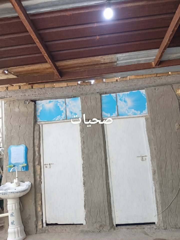 بيت لبيع مساحته 150 واجه 10 ونزال 15
لبيت سند عقد طابو
غرفتين وصاله وستقبال وصحيات خارجيه
وطارمه بيت نضيف
سعر 30 وبي مجال بسيط مكان لبيت الحمزه الغربي حي بابل 
***********
