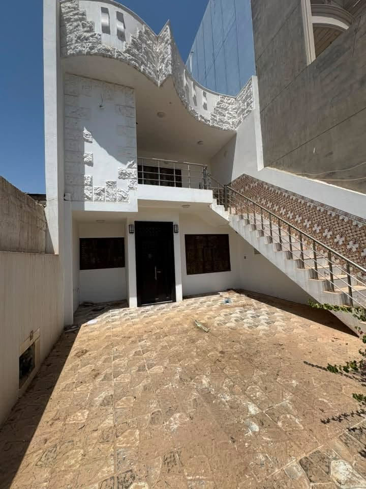 ⁨ دار للبيع درج داخلي وخارجي بناء نظيف جداً
المساحة : (162) مترمربع 

الواجهة :(6.5) M 

الموقع : كركوك - الواسطي المعوقين مقابل جامع المؤمن. 📍

يتكون الطابق الاول من غرفة نوم وهول واستقبال ومطبخ وصحيات الطابق الثاني يتكون من غرفتين نوم وهول وصحيات 

🟨  لـلاستفسـار  يمكنكم مراسلة الصـفحة 

ونـتشـرف بزيارتكم #عقارات_أمــلاك 

العنوان:  كـركـوك  شـارع القدس مجاور Box  cofe  مقـابل افران الحياة 📍

 للاستفسار اتصال أو واتساب:

📞  ***********

📞 ***********⁩⁩⁩⁩⁩⁩⁩⁩⁩⁩

لمشاهدة بقية العروض مع ذكر الأسعار، انضم إلى قناتنا على التليجرام عبر الرابط التالي
https://t.me/Amlak_real_estate96⁩⁩⁩⁩⁩⁩⁩⁩⁩⁩⁩⁩⁩⁩⁩⁩⁩⁩⁩⁩⁩⁩⁩⁩⁩⁩⁩⁩⁩⁩⁩⁩⁩⁩⁩⁩⁩⁩⁩
