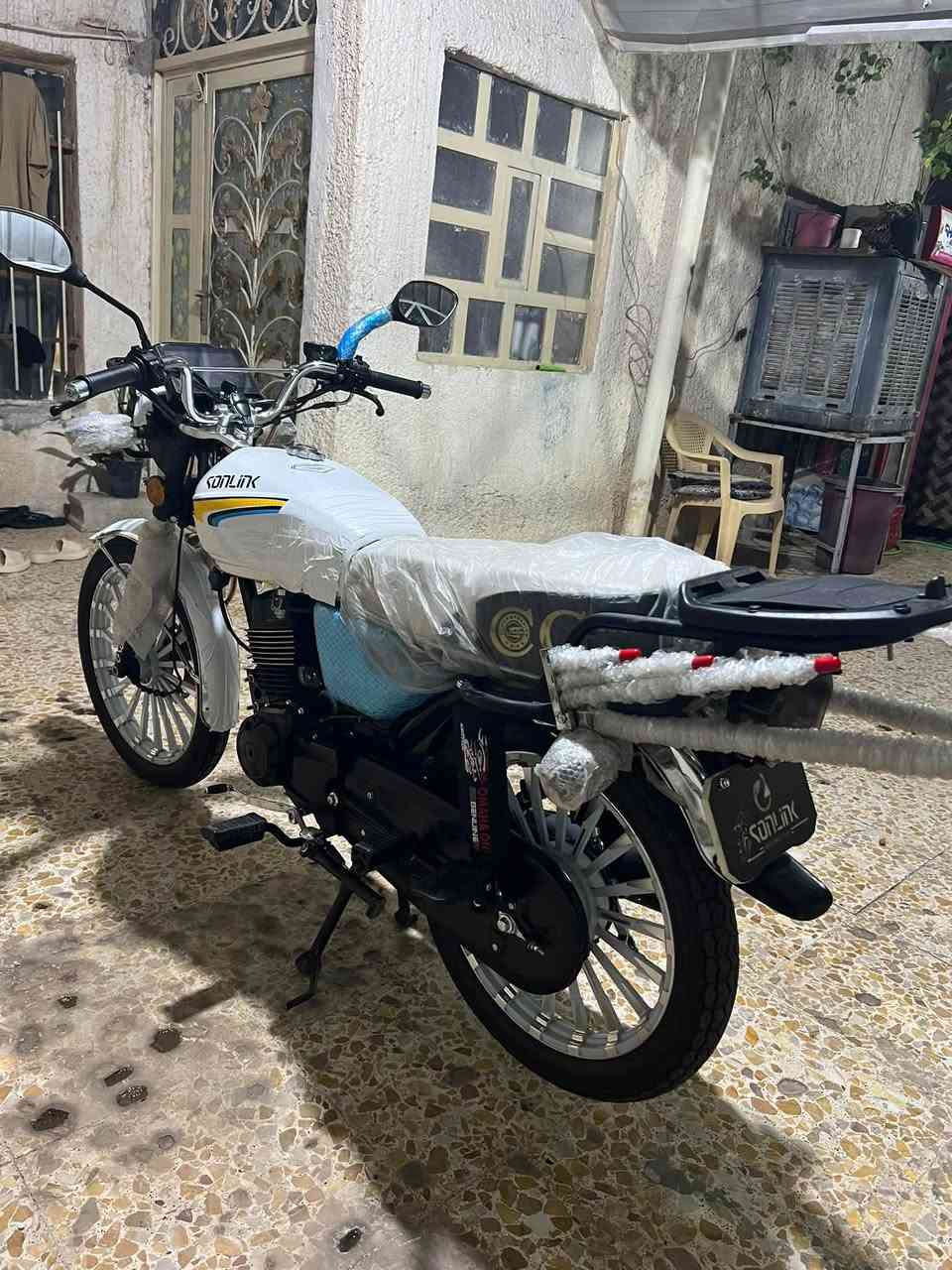 يوجد موطور ايراني للبيع 
موديل 25
محرك 200ضغطه زنجيل 
موطور جديد مابي اي نقص 
السعر مليون100
مكاني الرمادي تاميم 8اشباط 

***********
