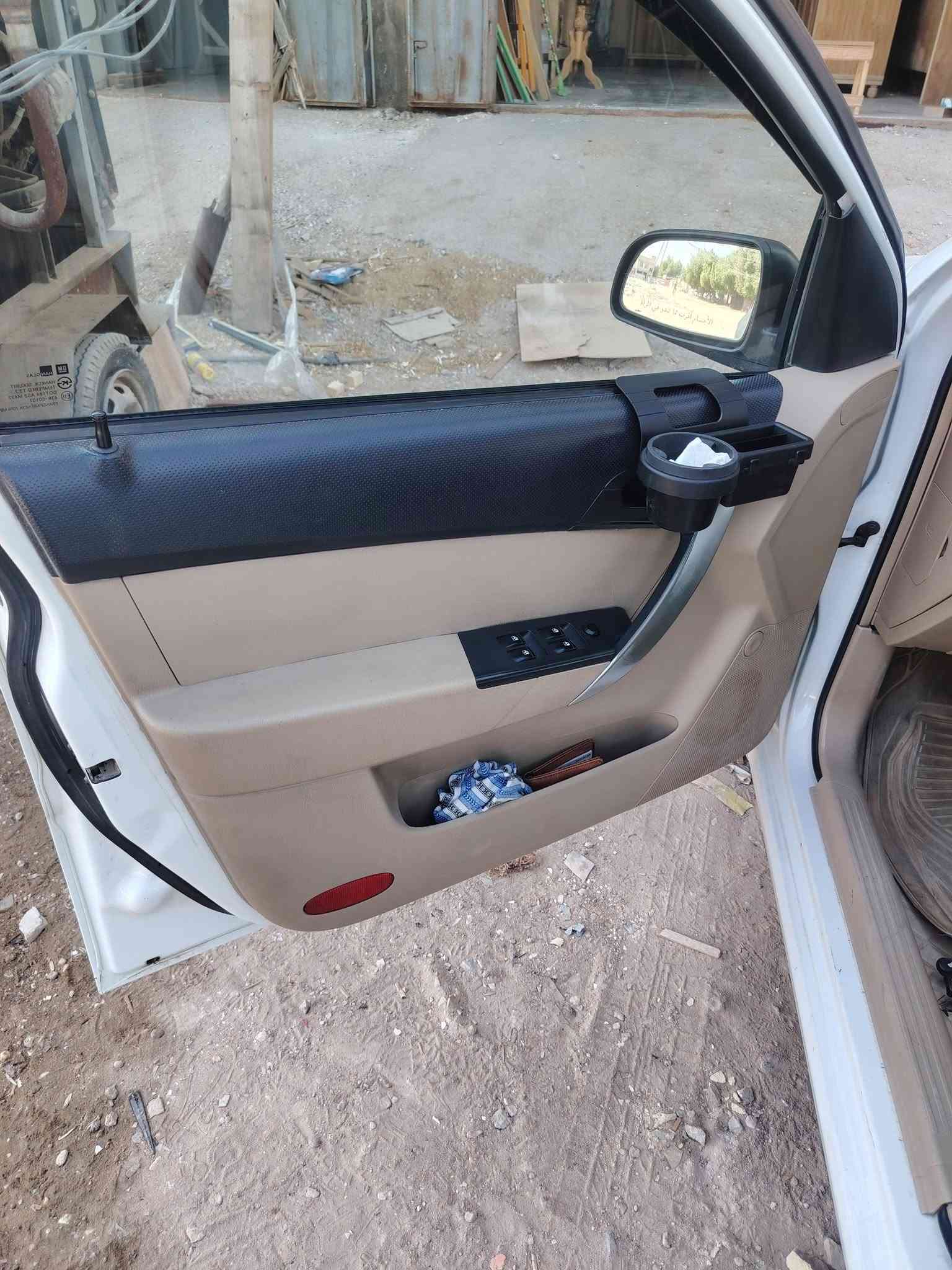 سلام عليكم
افيوو موديل ١١ رقم سليمانيه سنويه صاقطه
السياره مابيها حادث
بس بيها صبغ باب السايق
مثل ماموضح بل سونار
تبريد شغال وخيل من الله
كير محرك خير من الله
كهربايات كلها شغاله مابيها اي نقص 
مكان السياره كربلاء
السعر ٦٢
رقم الهاتف ***********
