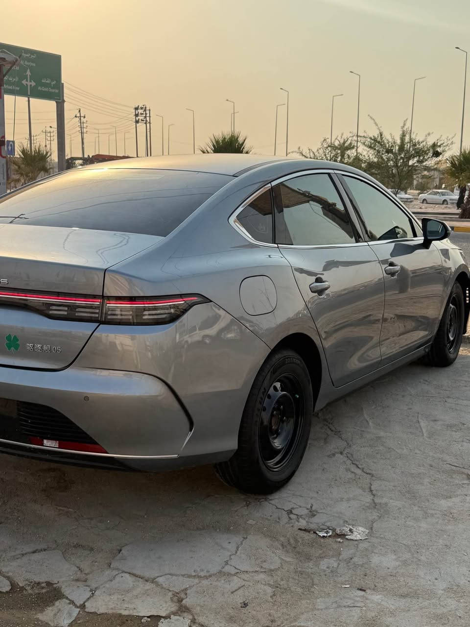 السلام عليكم بي واي يدي دستروير 2025
 رقم اربيل ما طلوبه
شركه لولؤه الاعتماد اربيل تريد تحويل تريد وكاله 
بيها جاملغ صبغ وبيها طكه وره زغيره يم البكلايت
سياره جديده زيرو ماشيه 11 كهرباء وبانزين 
عنوان بصره الزبير
السعر 120 وبيها مجال بسيط 
الرقم *********** الزبير, البصرة
