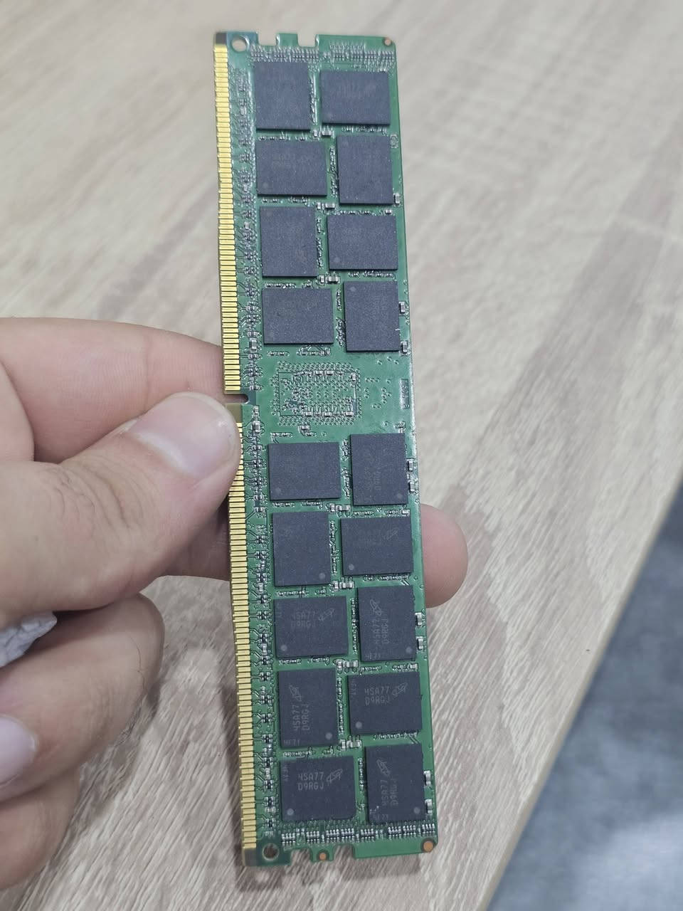 رام ١٦جيجا • DDR4 • ٢٤٠٠ ميجاهرتز