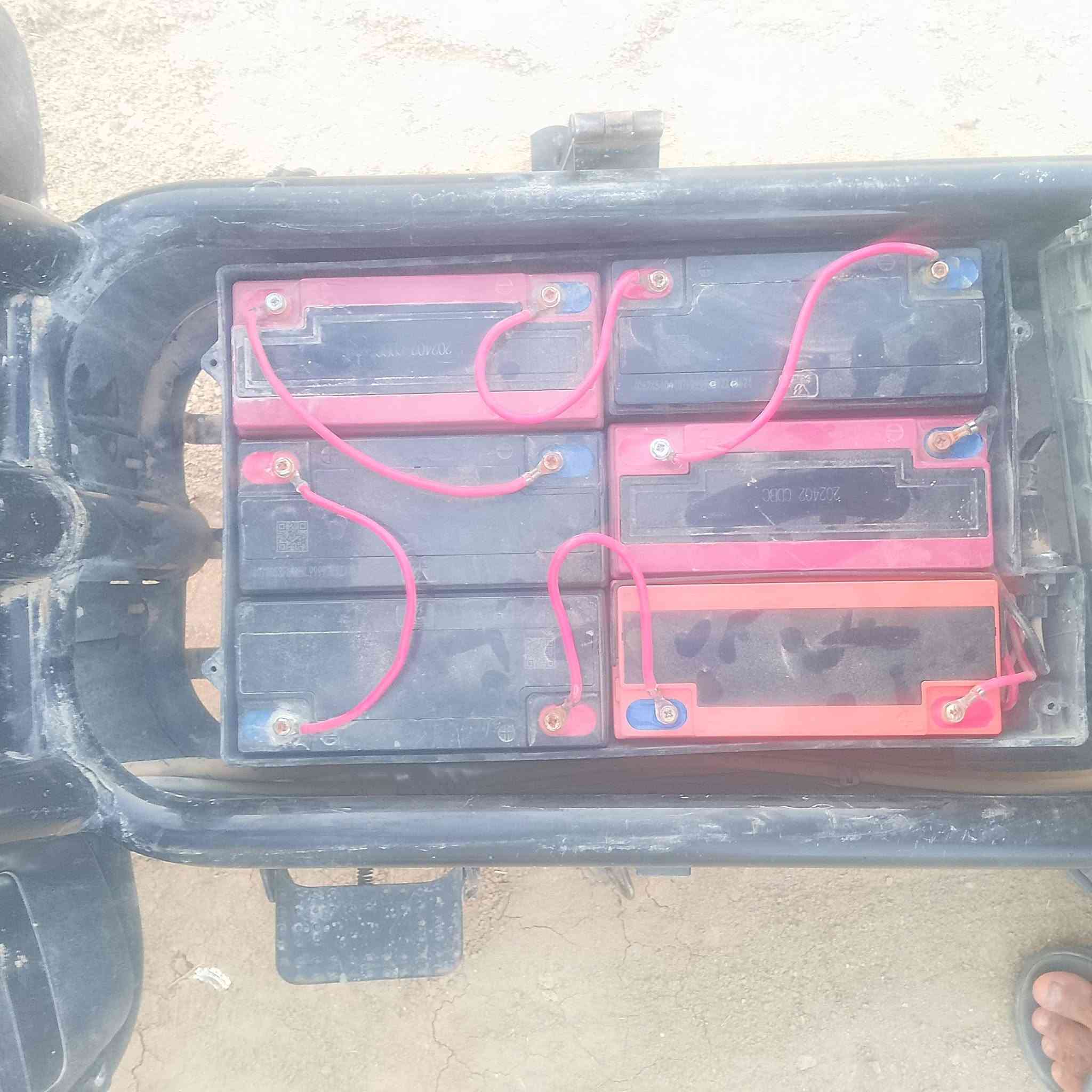 جبلي 24عل فحص بطاريات جديد يقرن 11بس وحده تقره10كهربايات جديد ريمود سويجات 2سعره 450بي مجال بصيط ***********

