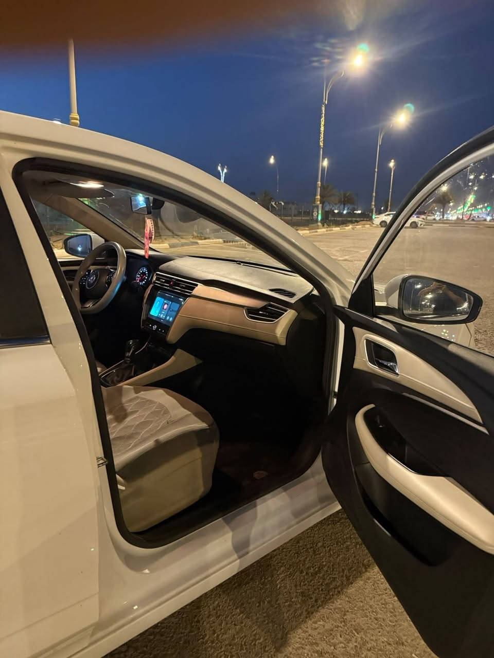 MG5 2024 
بيها صبغ باب وجاملغ الايمن تعال وافحص وشوف بعينك
دخول جديد
السعر 90$
***********
***********

